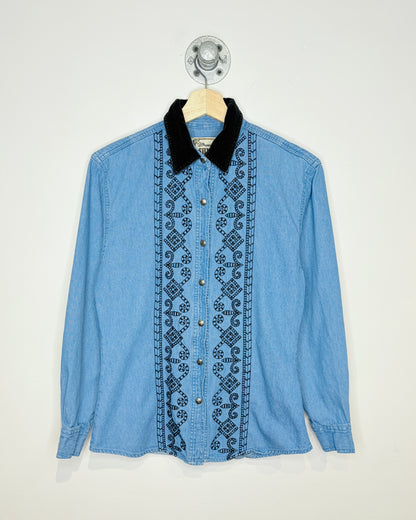 Vintage 90s Women’s Wrangler Silver Lake Denim Button Up Shirt