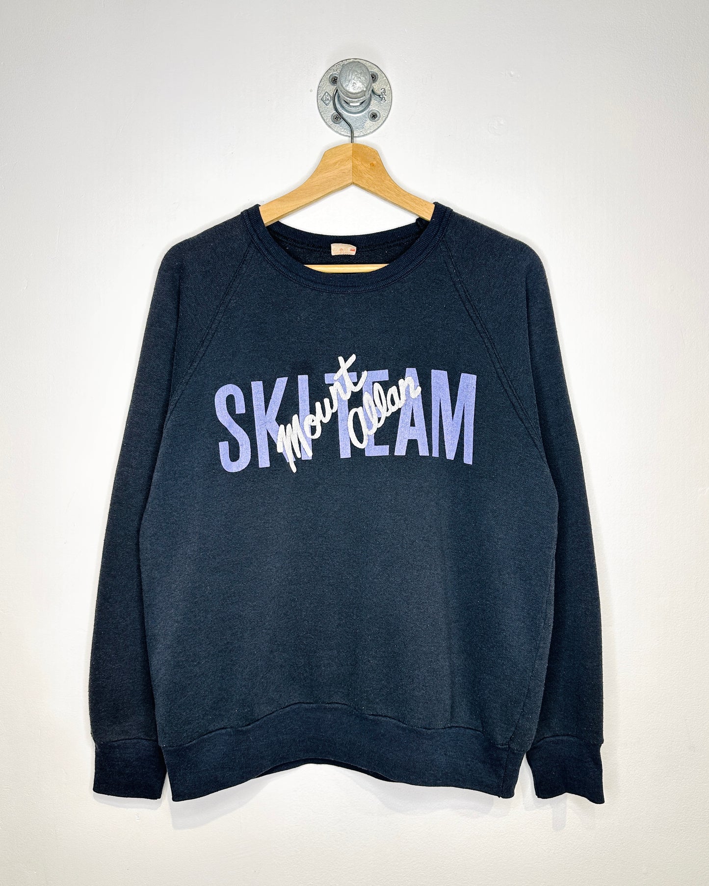 Vintage 80s Mount Allan Ski Team Black Crewneck Sweatshirt