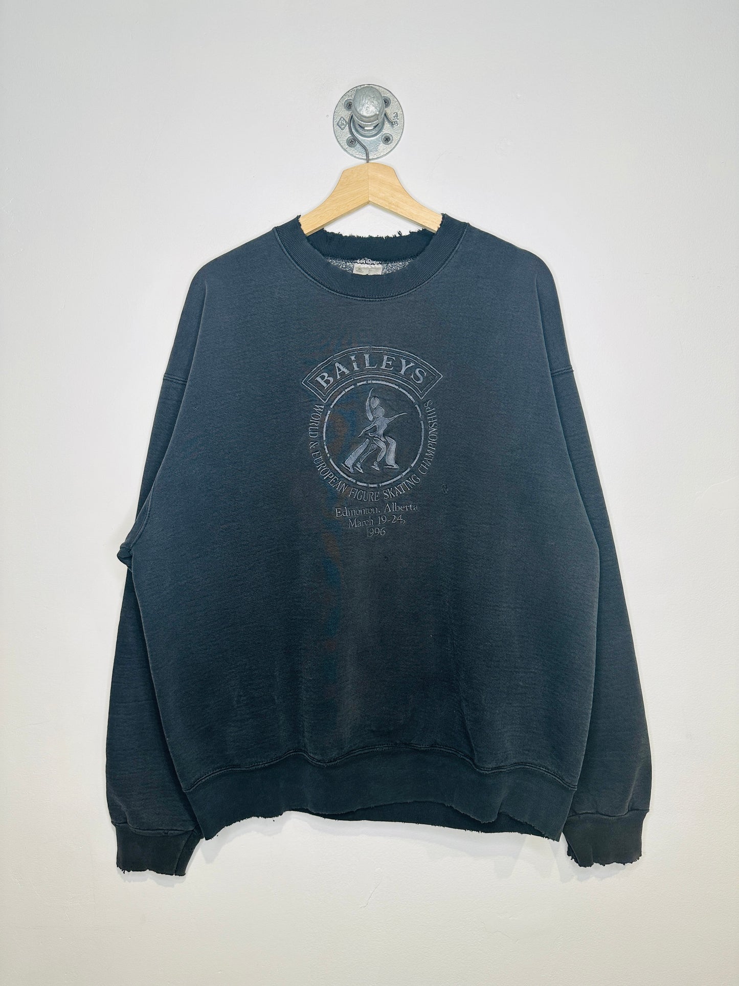 Vintage 1996 Baileys Figure Skating Championships Black Distressed Sweatshirt Crewneck