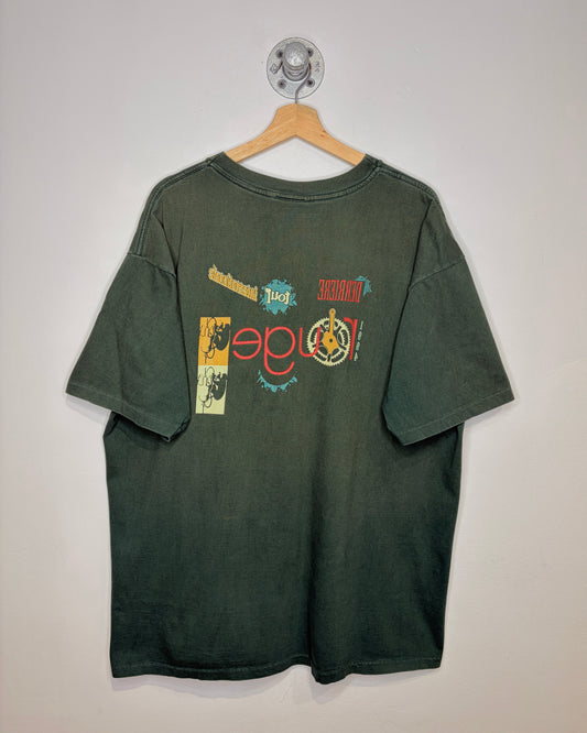 Vintage 1994 Derrière Tour Internationale Luge Green Tee Shirt