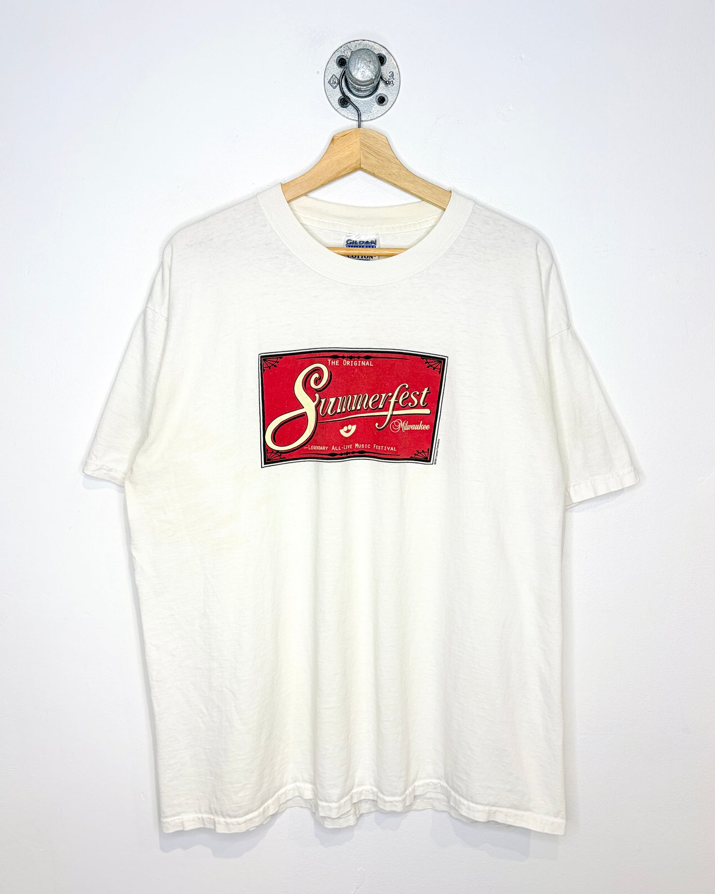 Vintage 2000 Milwaukee Summerfest White Tee Shirt