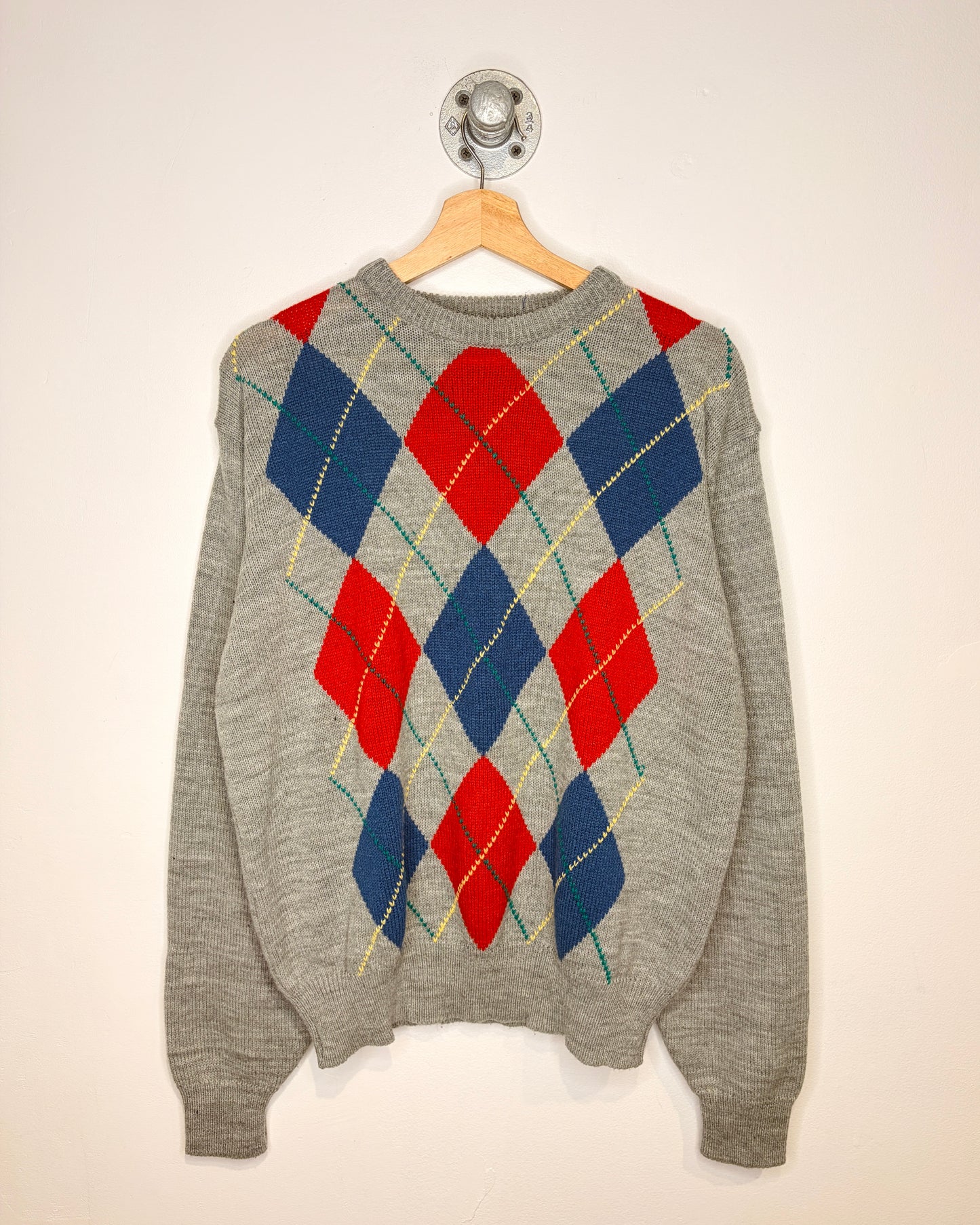 Vintage 90s Arrow Argyle Print Grey Sweater
