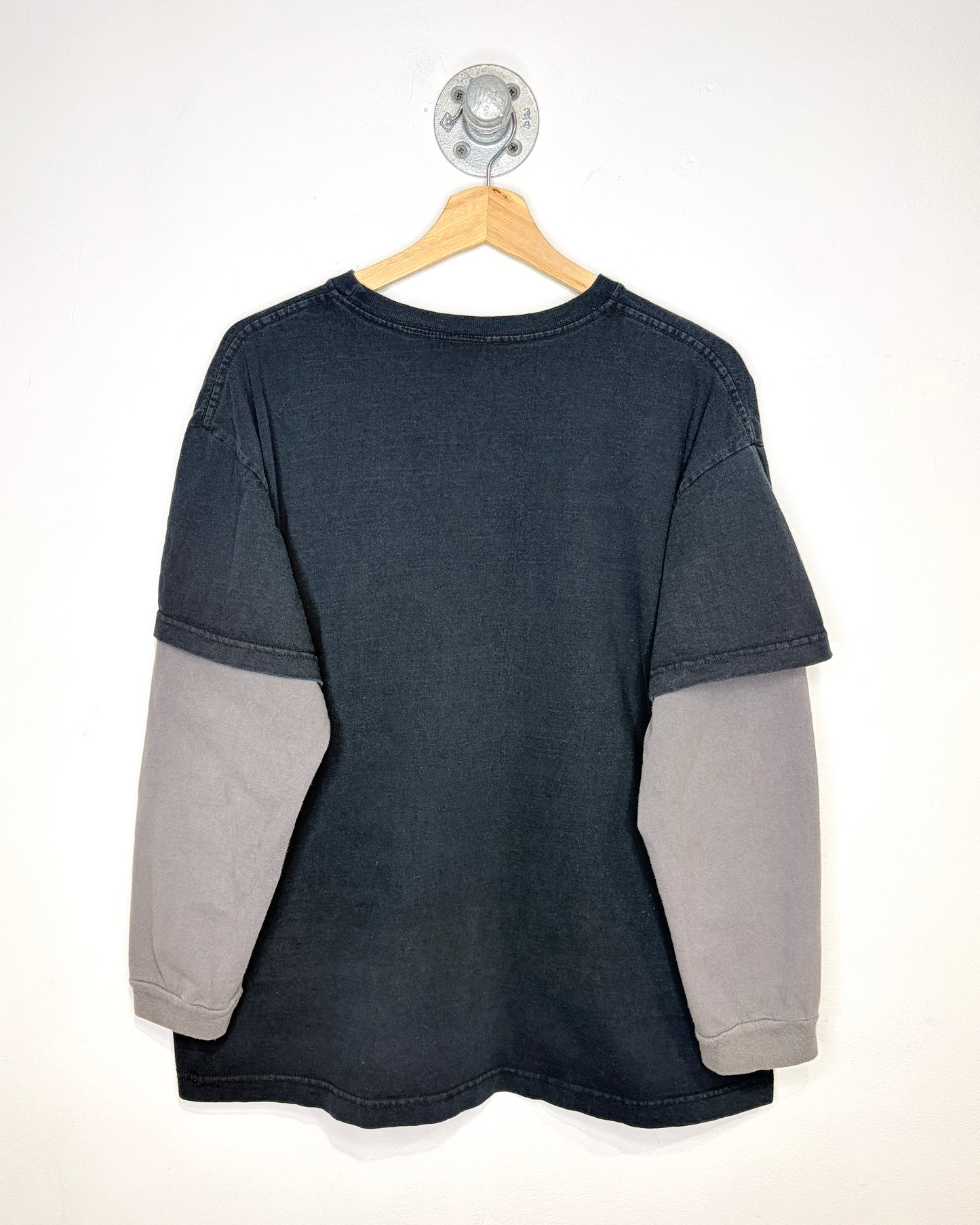Vintage Y2K Xtreme Limit Rock N Roll Black & Grey Longsleeve Tee Shirt