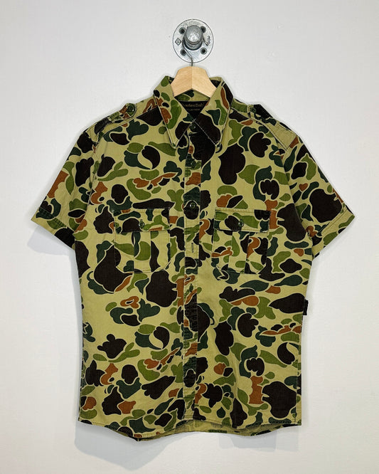 Vintage Charles Daly Camo Button Up Shortsleeve Shirt