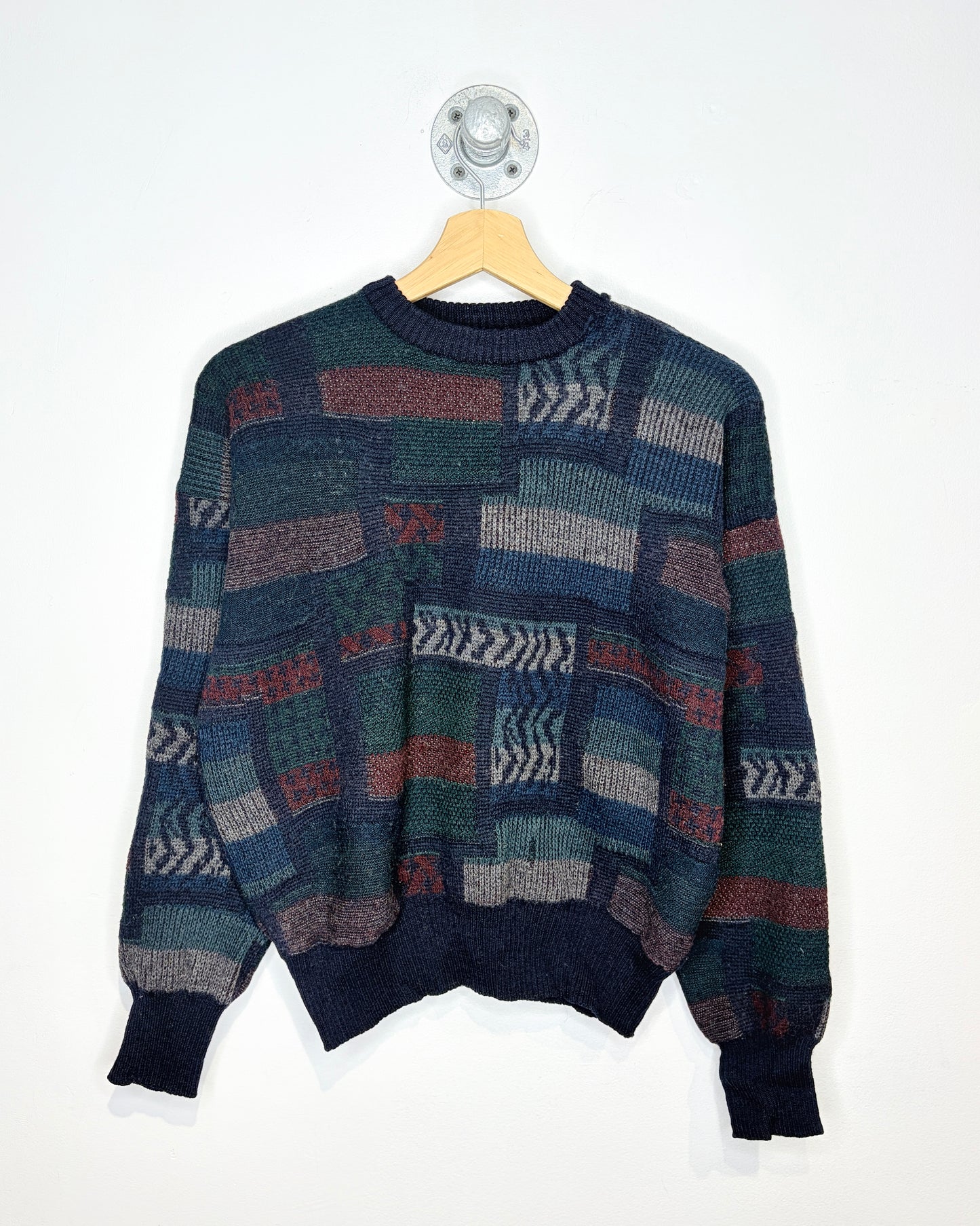 Vintage 90s Navy Blue & Dark Red Patterned Sweater