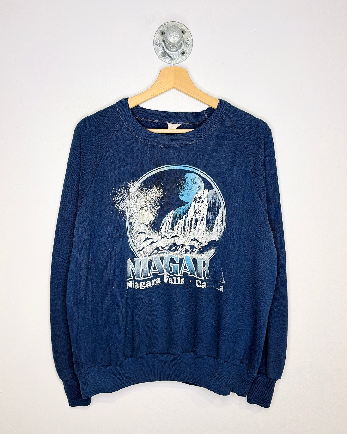 Vintage 80s Niagara Falls Navy Blue Raglan Crewneck Sweatshirt