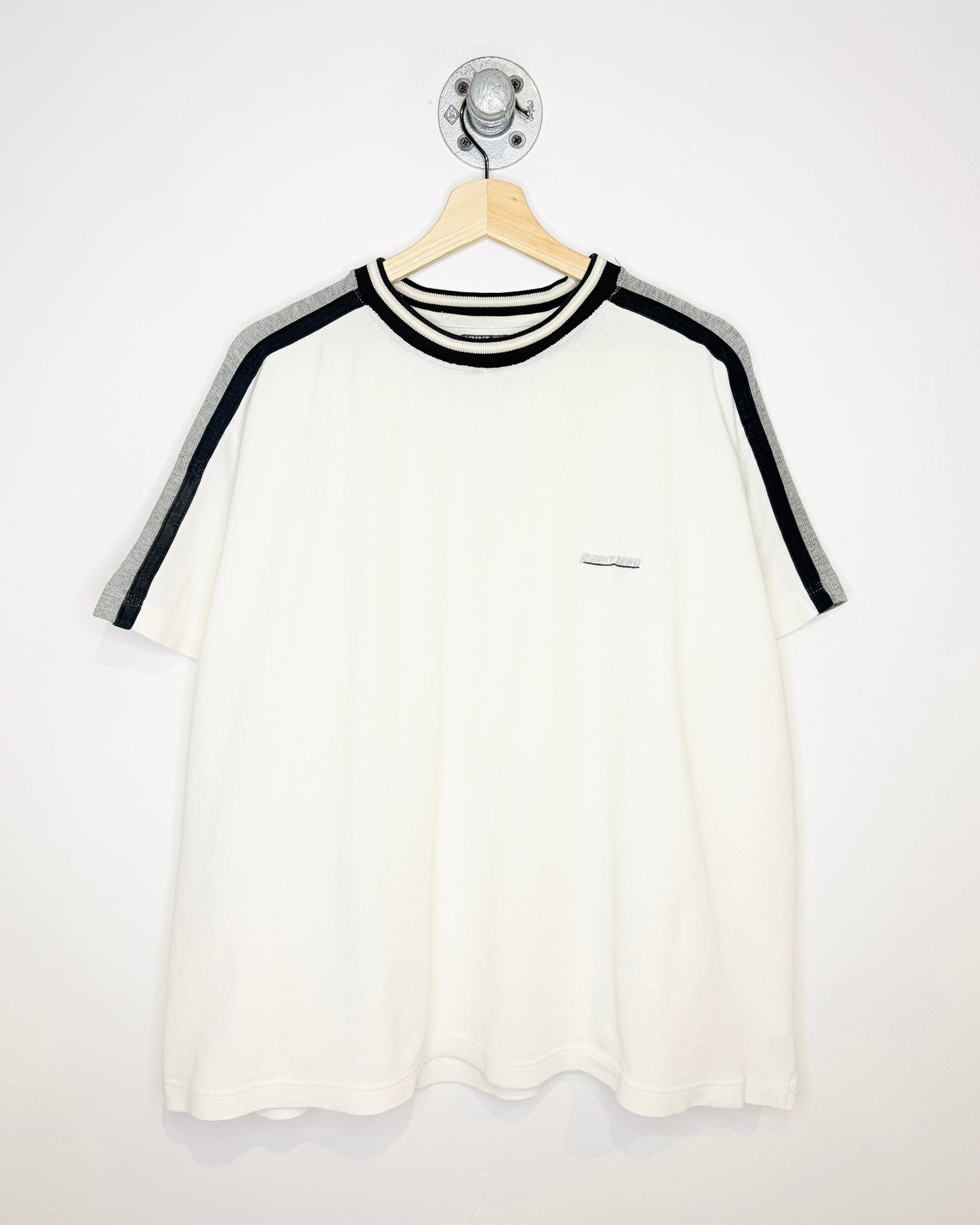 Vintage 90s/Y2K Point Zero Boxy White & Navy Waffle Tee Shirt