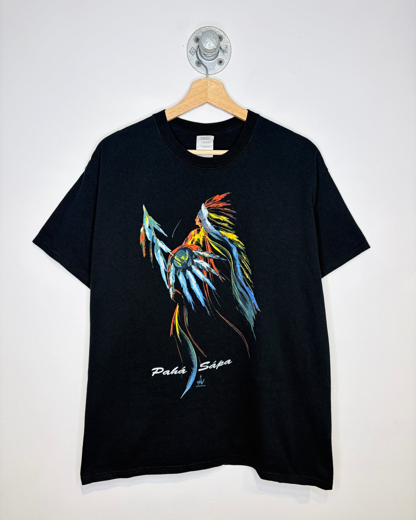 2000s Pahá Sápa Graphic Black Tee Shirt