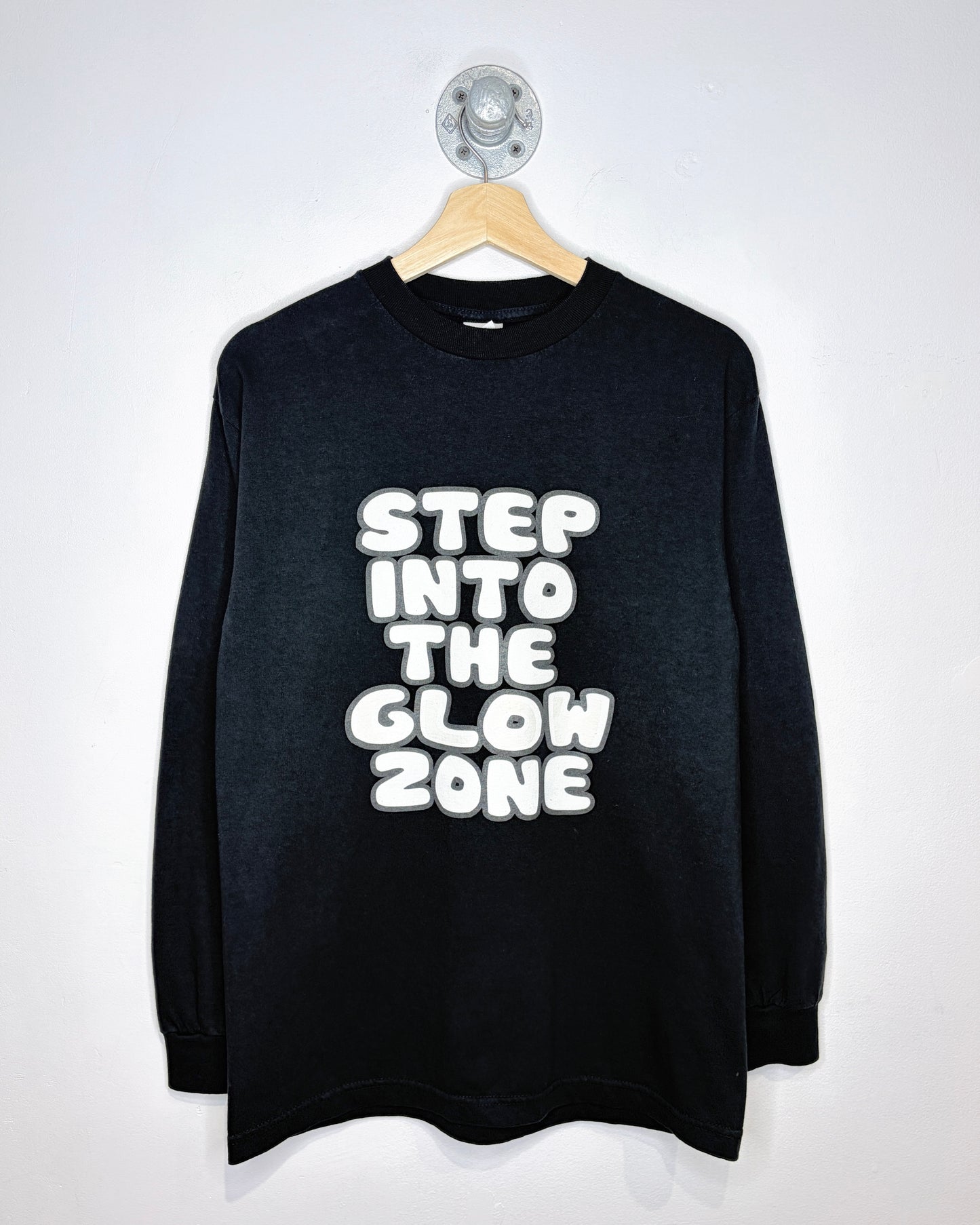 Vintage 2000s Crayola “Step Into The Glow Zone” Glow In The Dark Black Longsleeve Shirt