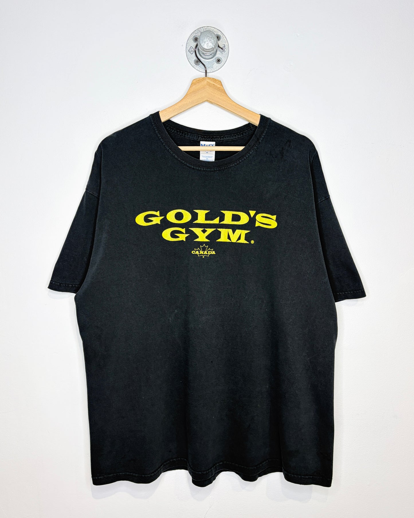 2000s Gold’s Gym Canada Faded Black Tee Shirt