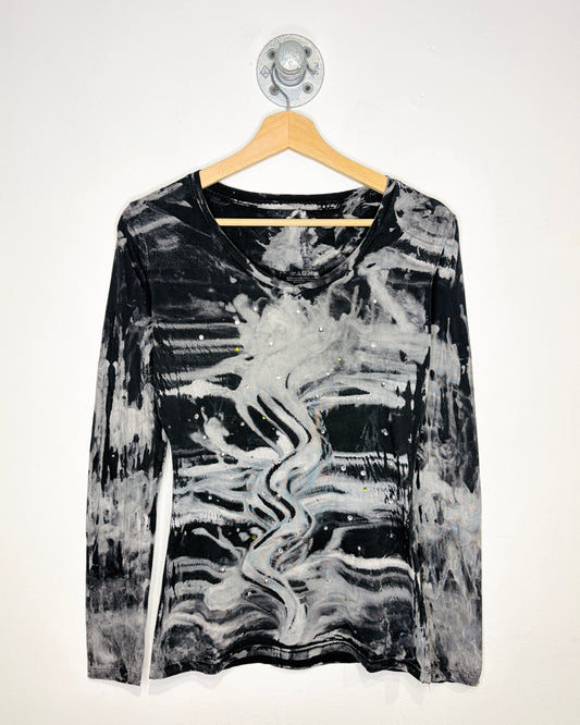 Y2K Women’s Black Dye V-Neck Longsleeve Shirt