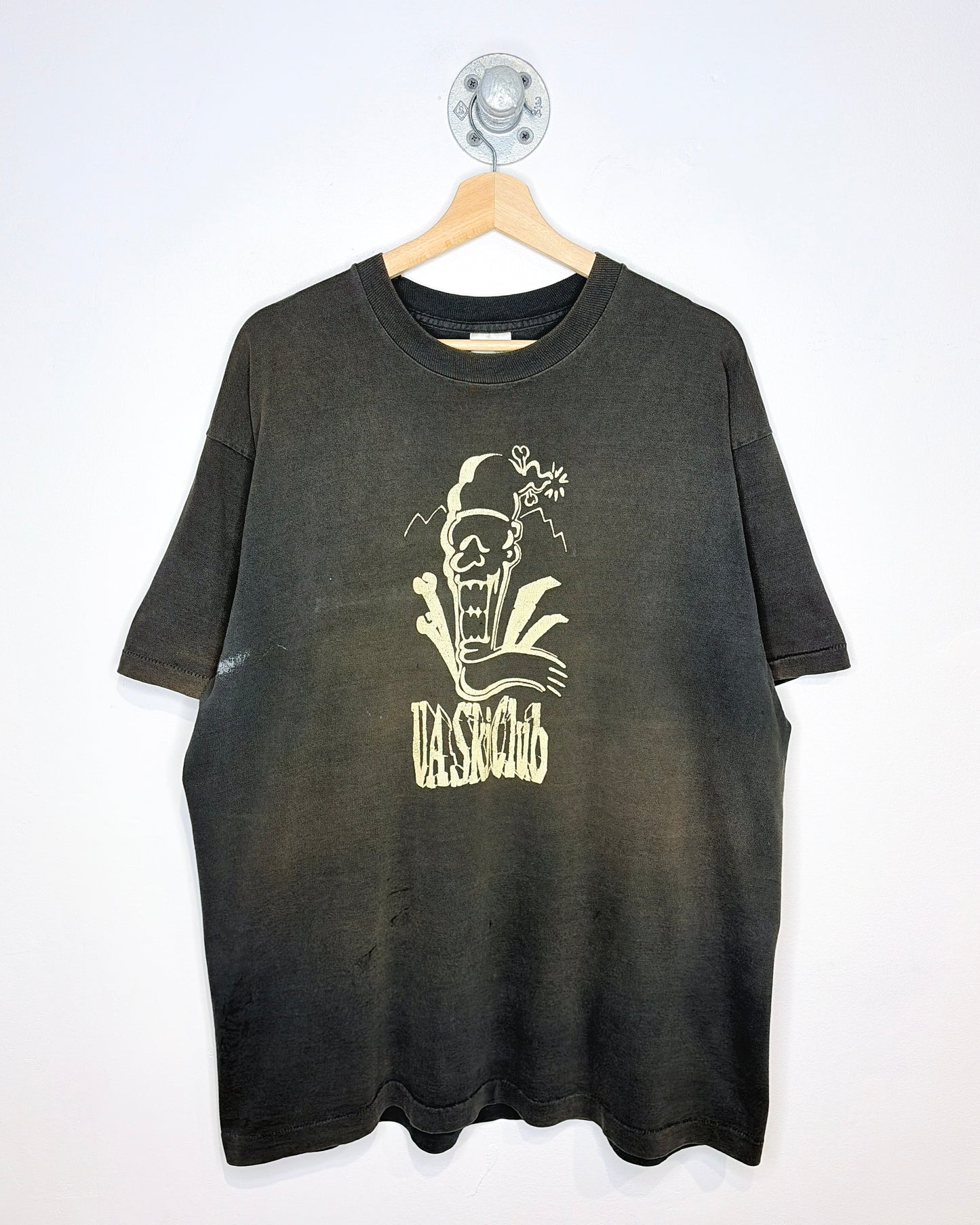 Vintage 1990s VA Ski Club Black Faded Black Tee Shirt