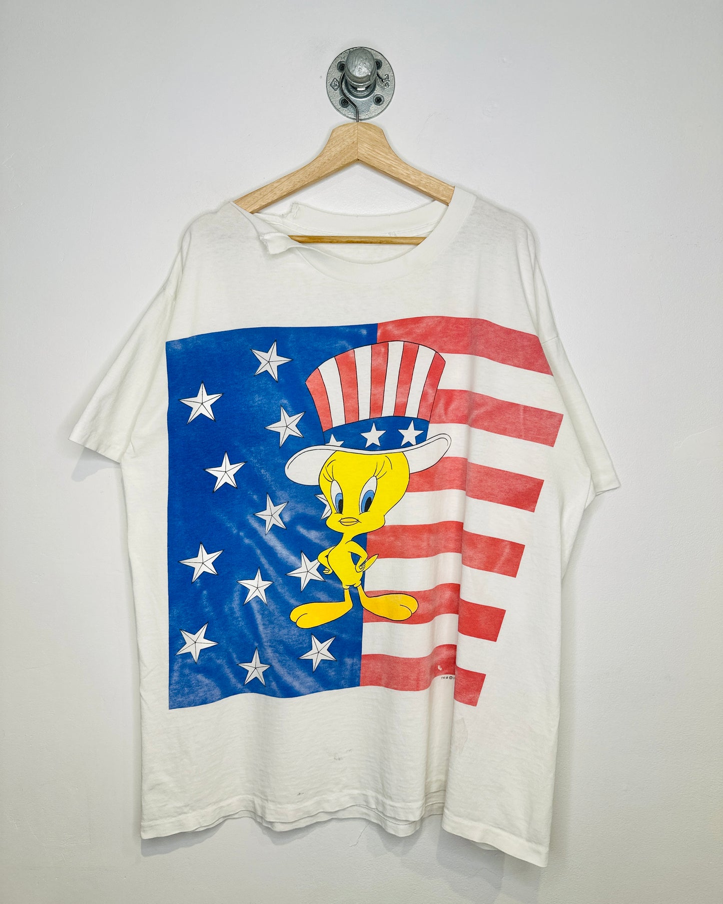 Vintage 1994 Looney Tunes Tweety USA White Tee Shirt