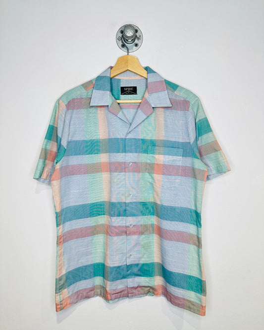 Vintage 1980s Spire Green And Pink Tab Collar Short Sleeve Button Up Shirt