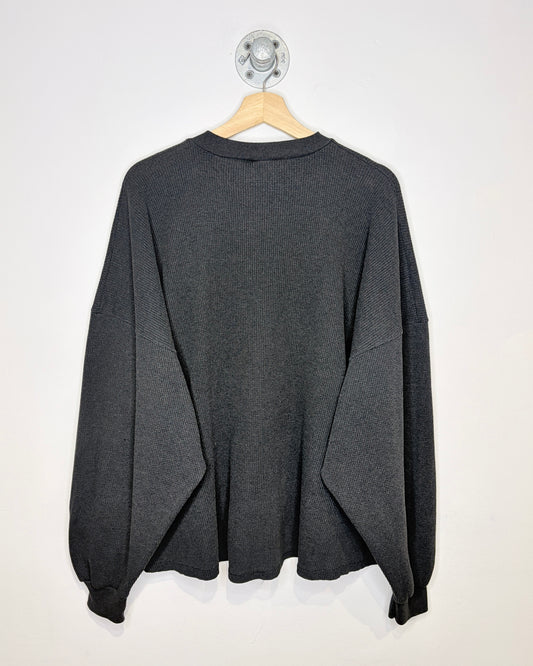 Vintage 90s Boxy Gator’s Gym Black Waffle Henley Longsleeve Shirt