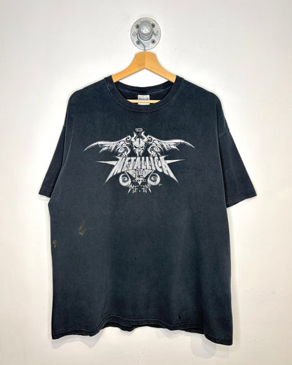 2011 The Metallica Club Faded Black Tee Shirt