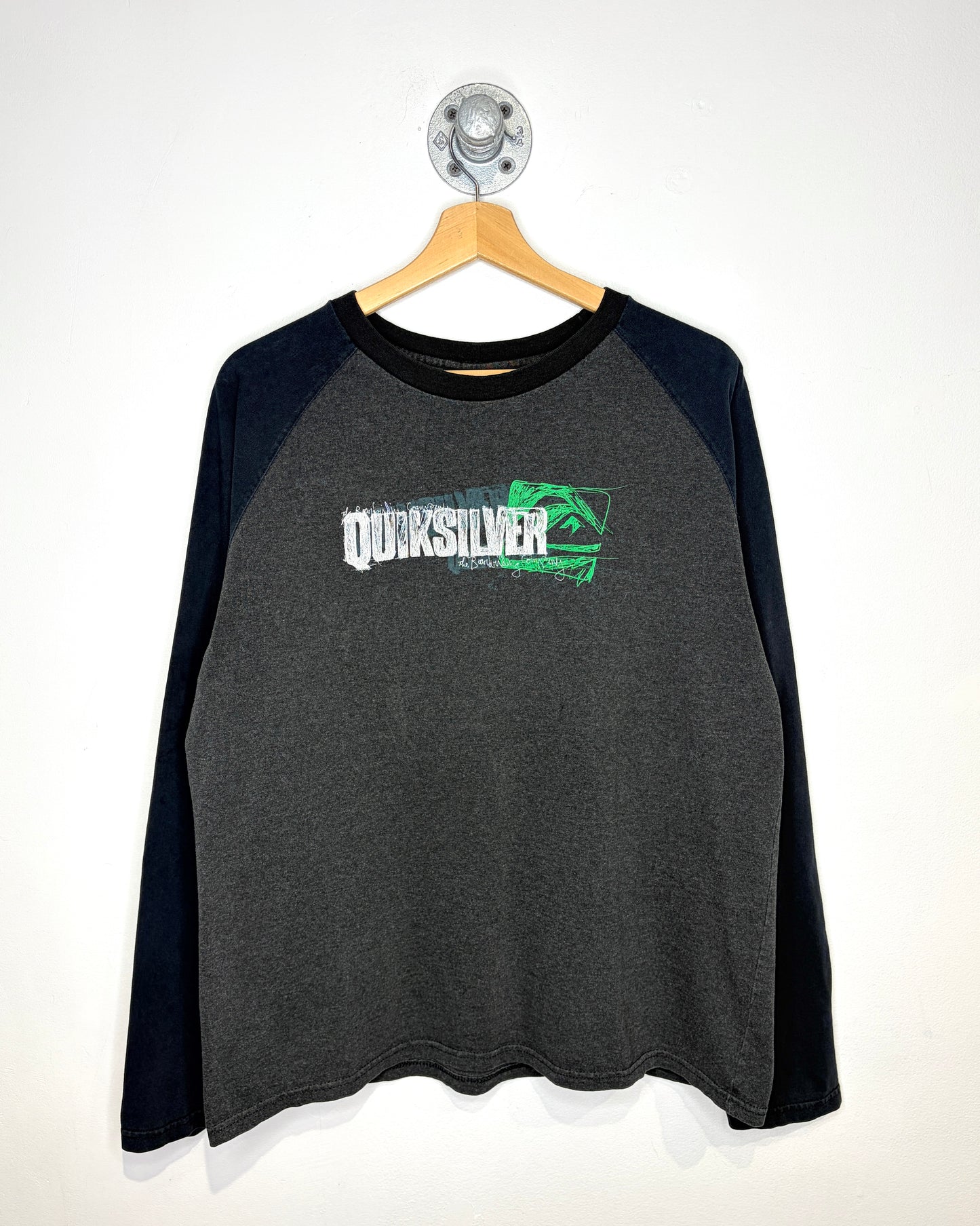 Vintage 2000s Quicksilver TwoTone Grey Longsleeve Shirt