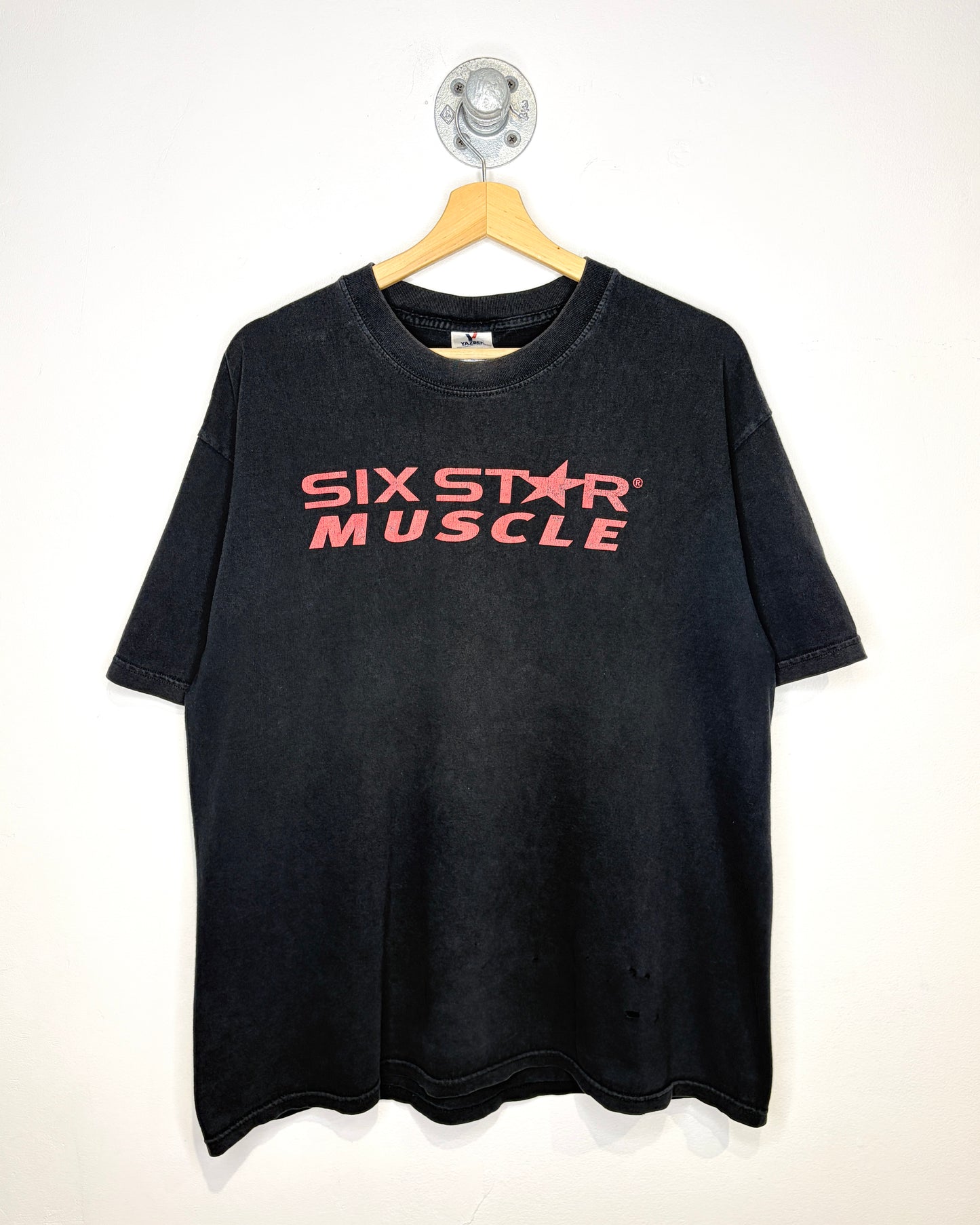 2000s Six Star Muscle Faded Black Tee Shirt