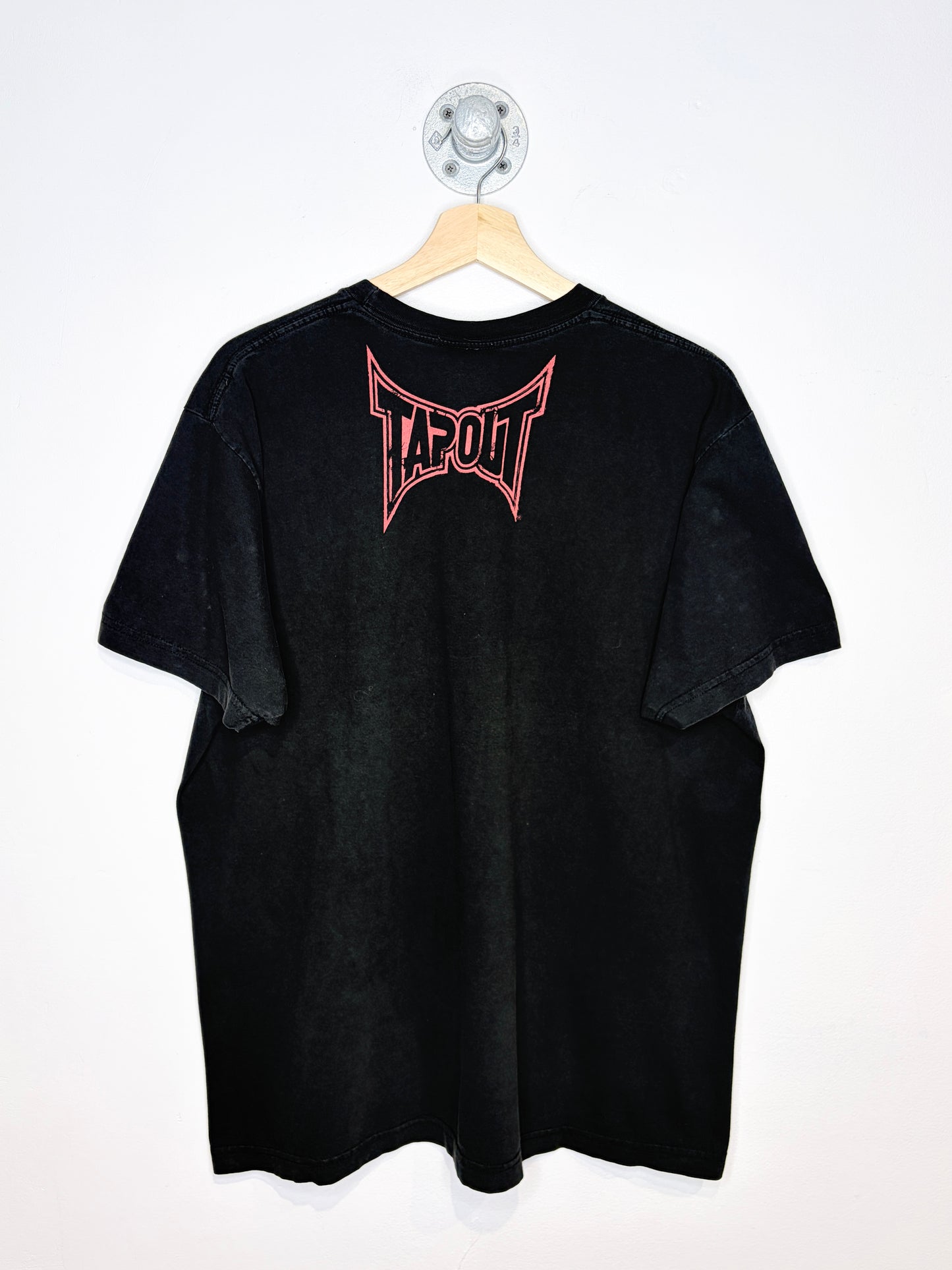 Vintage Y2K Tapout Black Tee Shirt