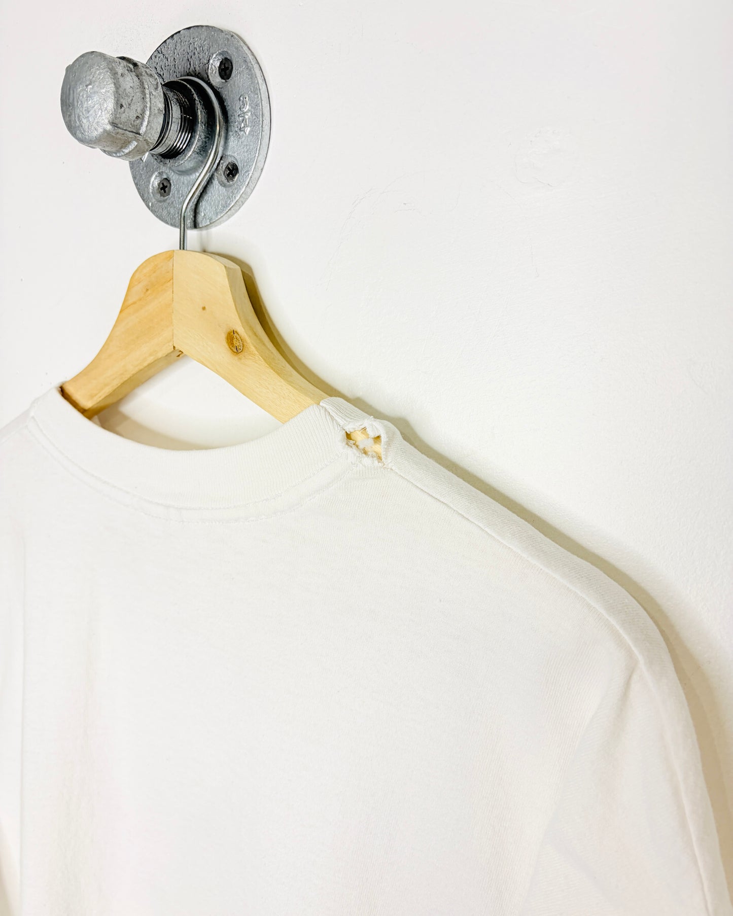 Vintage 90s Bugs Bunny Looney Tunes White Tee Shirt