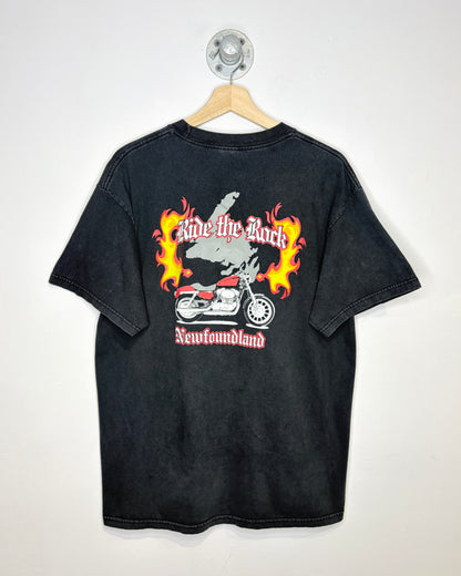 2000s Motorcycle And Flames Neuifoundland Black Tee Shirt