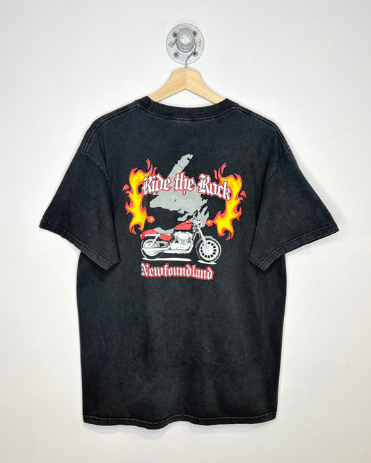 2000s Motorcycle And Flames Neuifoundland Black Tee Shirt