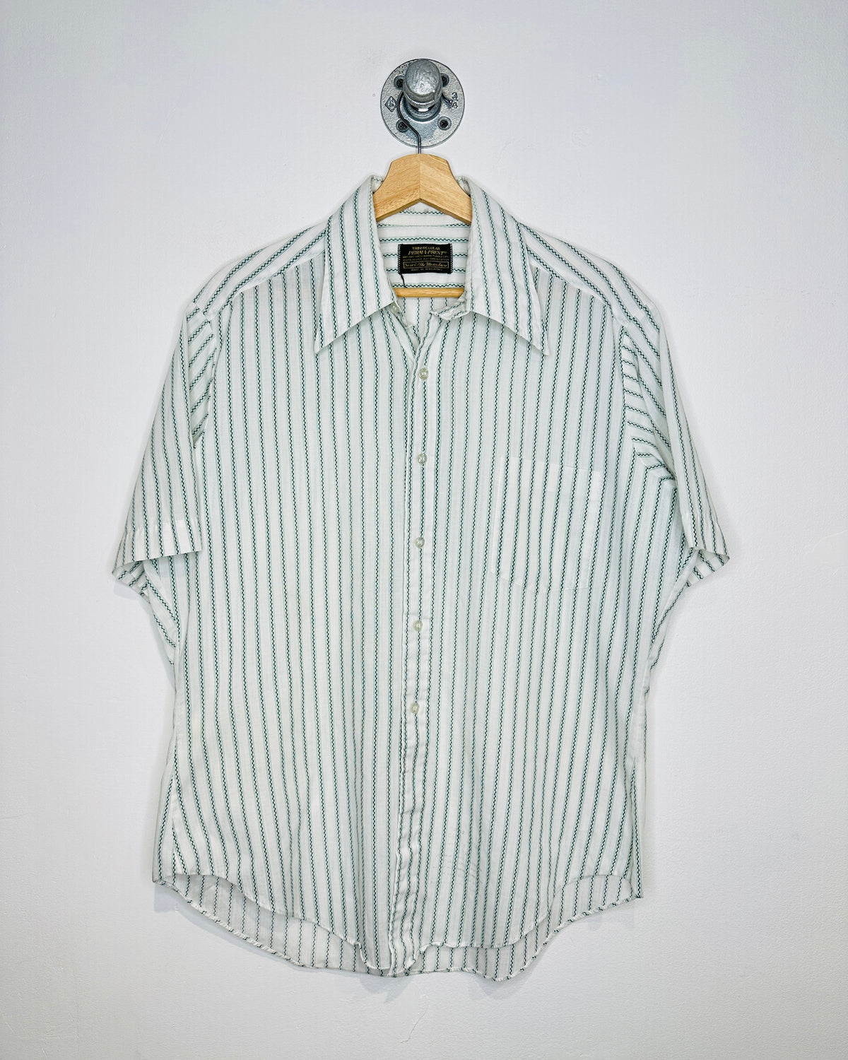 Vintage 1970s Sears The Men’s Store Green And White Combed Cotton Short Sleeve Button Up
