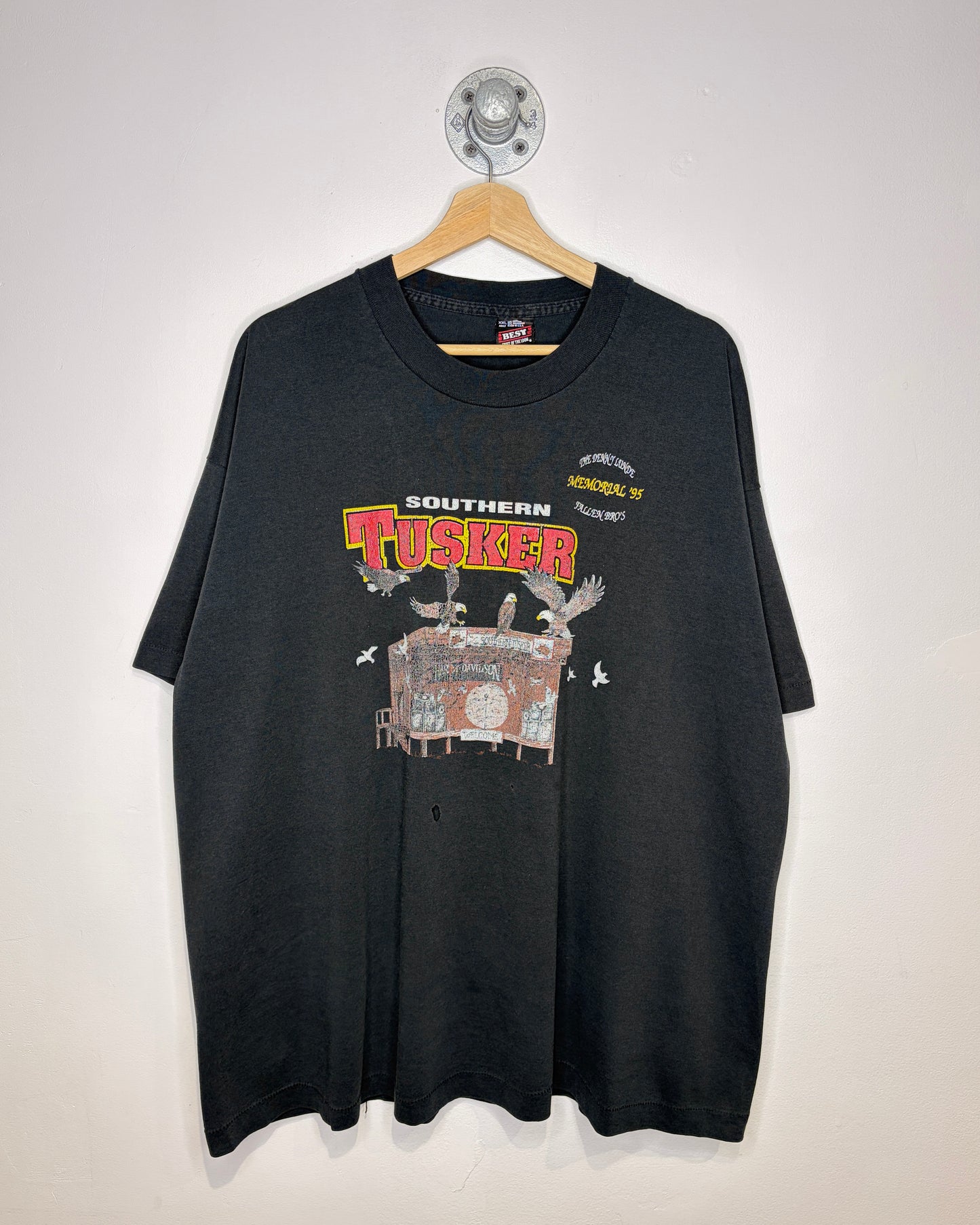 Vintage 1995 Southern Tusker Lethbridge Black Biker Tee Shirt