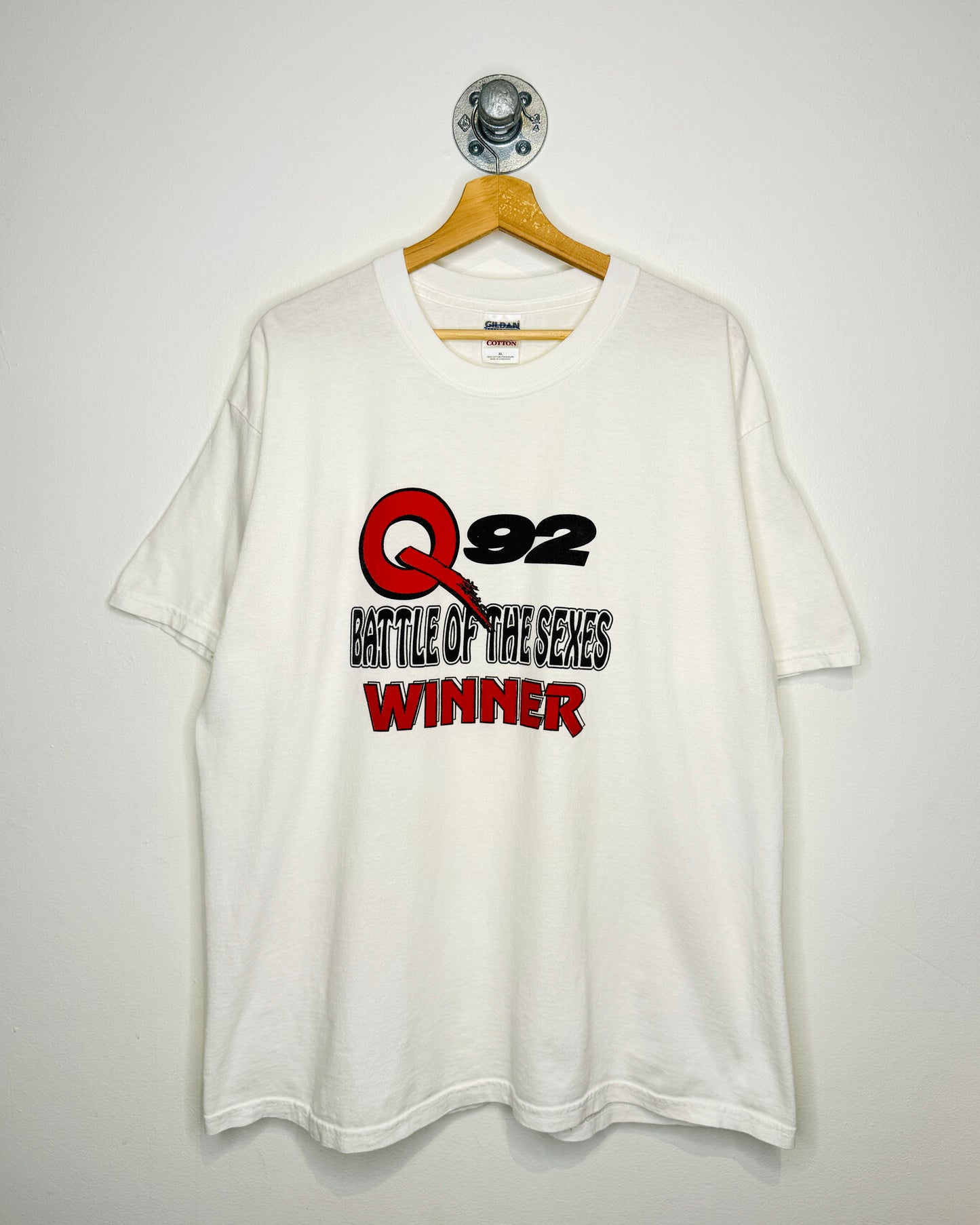 Vintage Q92 Battle Of The Sexes Winner White Tee Shirt