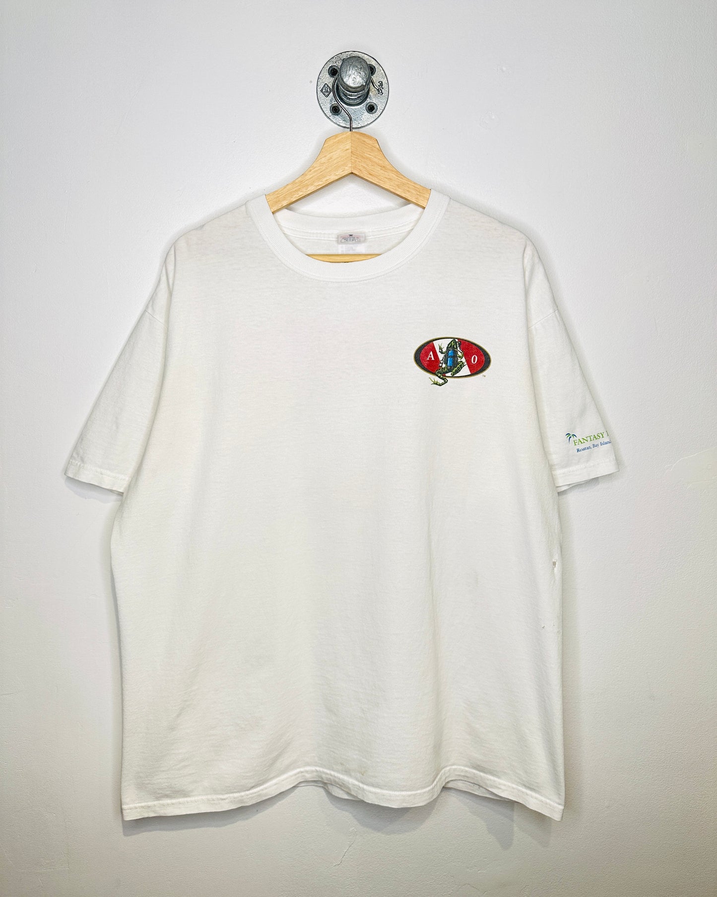 2003 Amphibious Outfitters White Tee Shirt