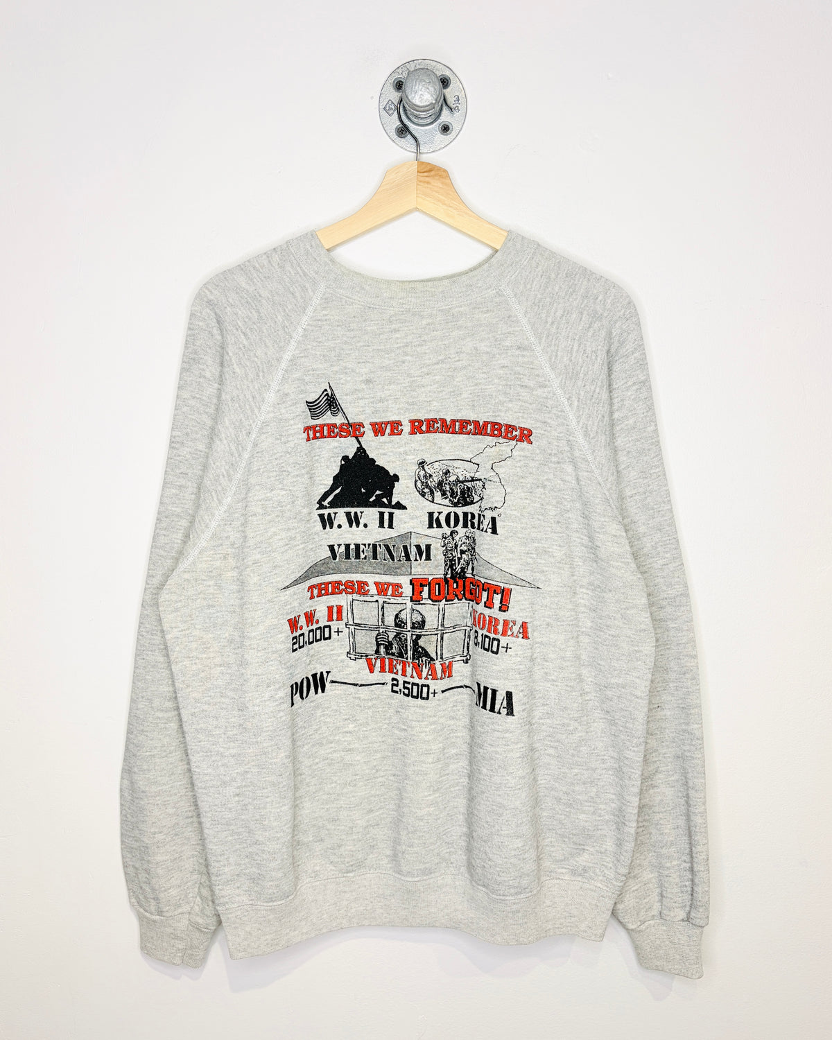 Vintage 80s These We Remember These We Forget! W. W. II Korea Vietnam Grey Crewneck Sweatshirt