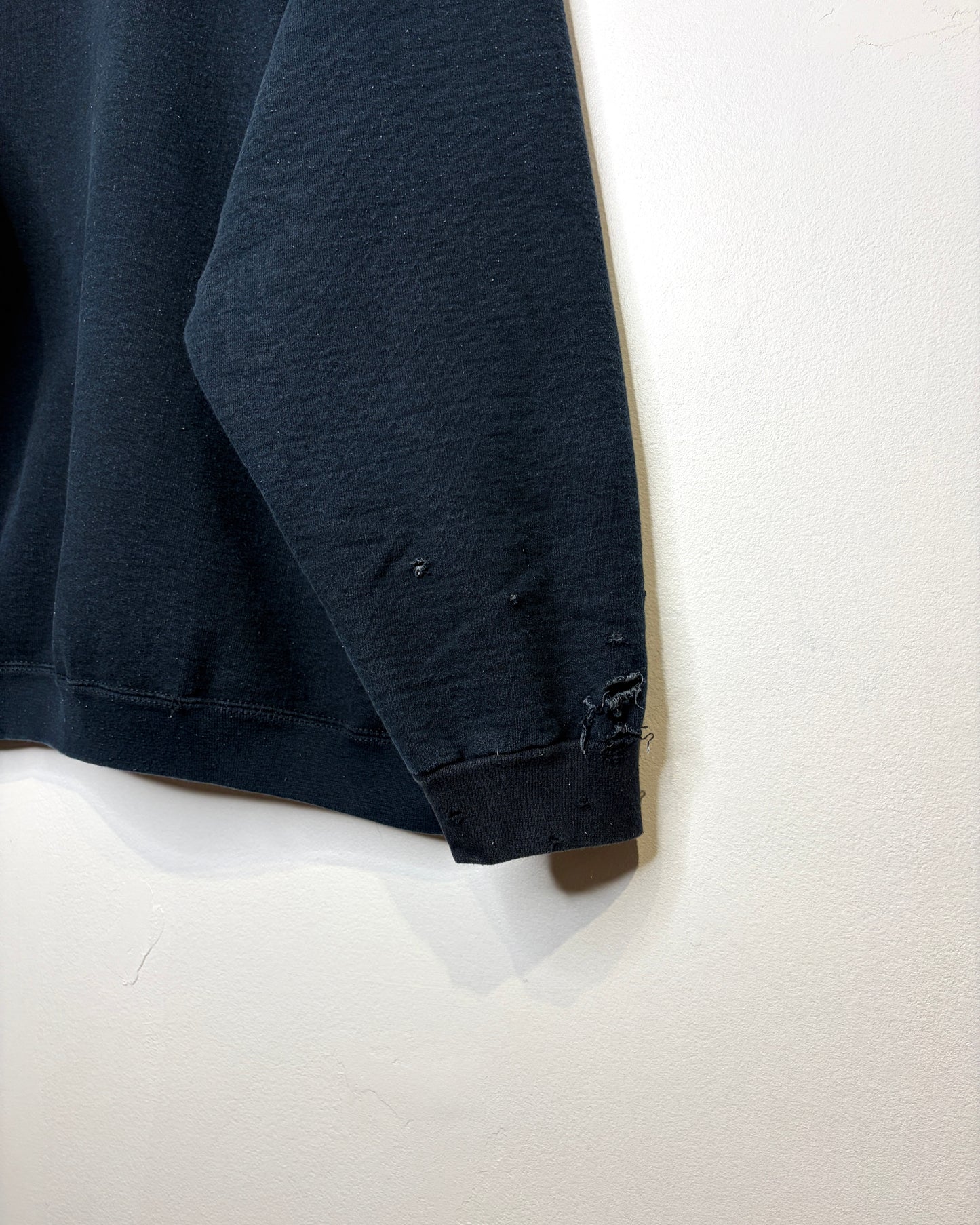 2000s Menards Heavyweight Black Crewneck Sweatshirt