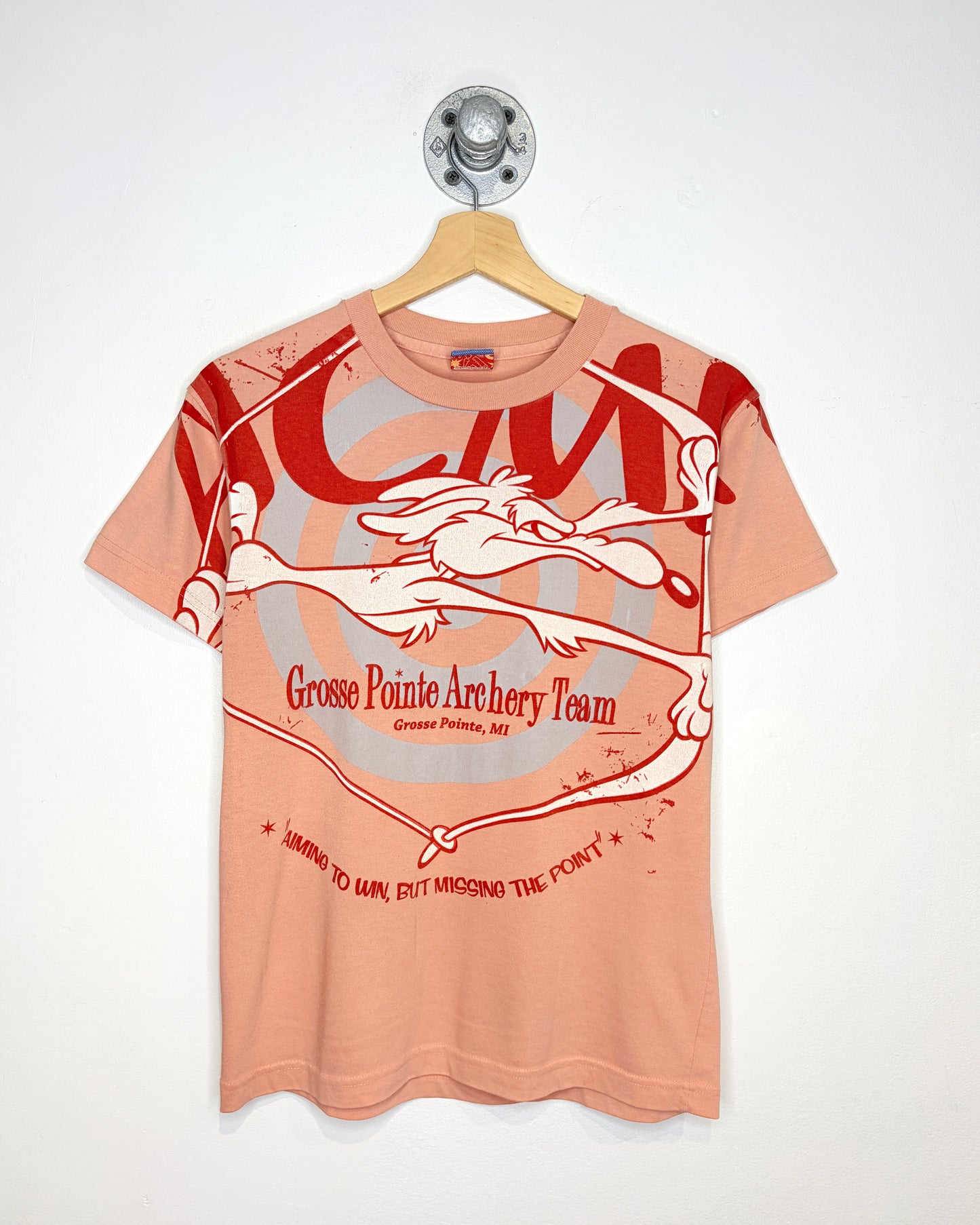 Vintage Looney Tunes Grosse Pointe Archery Team AOP Peach Tee Shirt