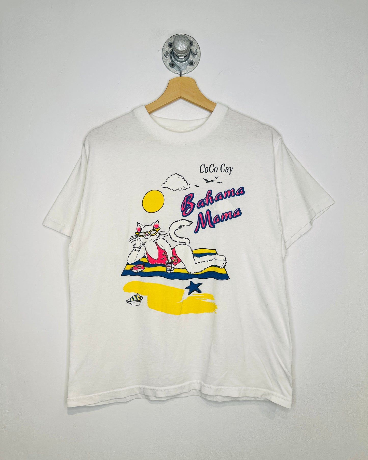 Vintage 80s Bahama Mama Cat CoCo Cay White Tee Shirt