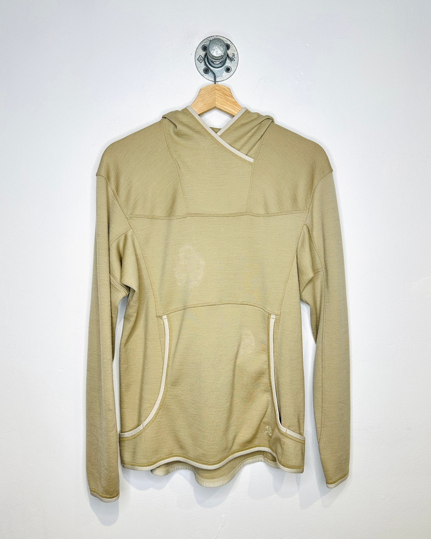 Arc’Teryx Women’s Beige Athletic Hoodie