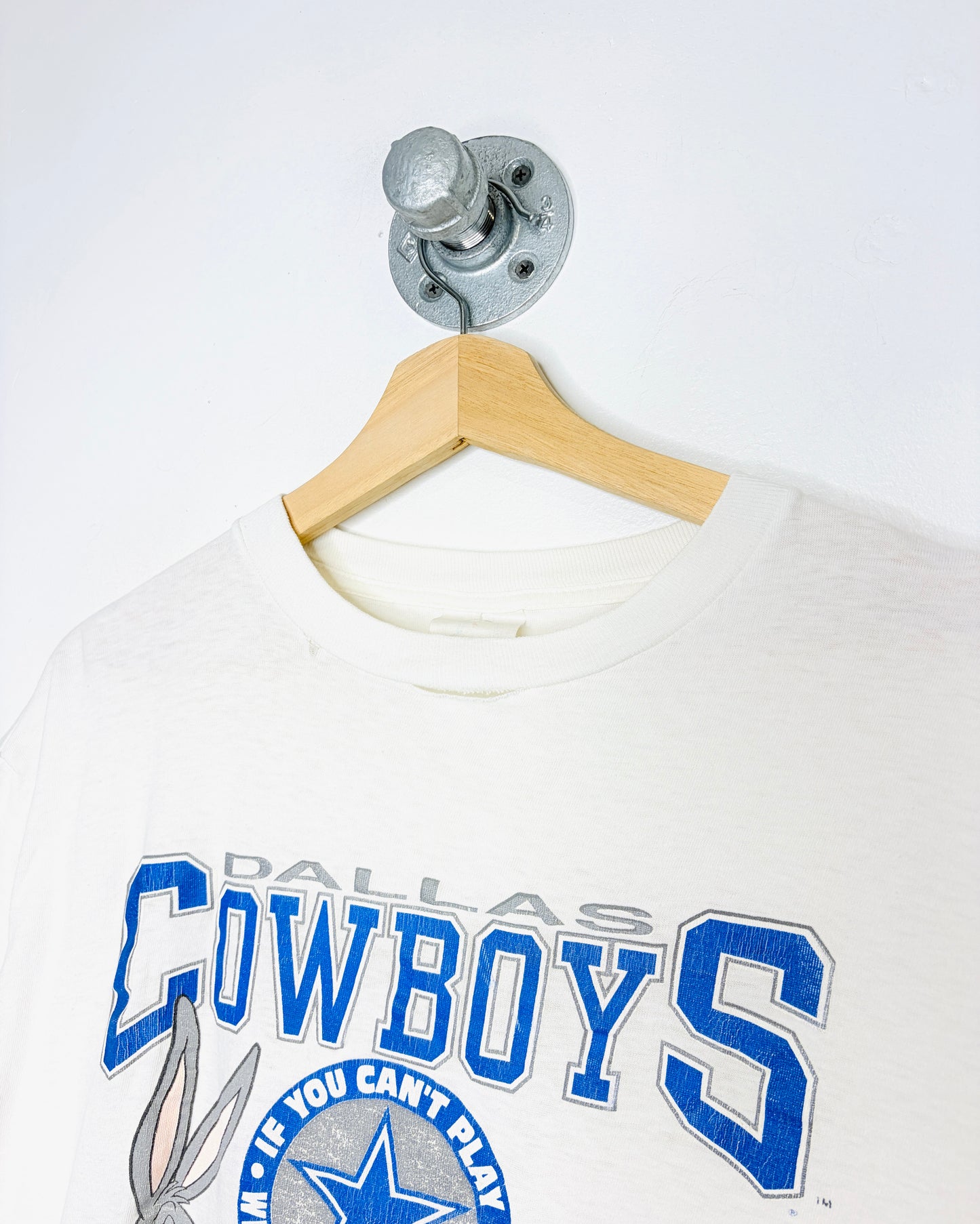 Vintage 1994 Dallas Cowboys Warner Brothers Bug Bunny White Tee Shirt