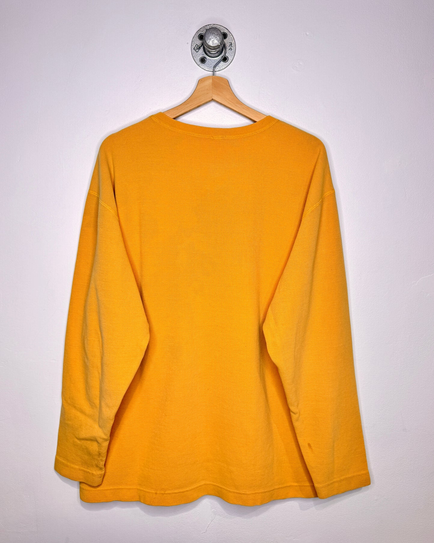 2000s Levi’s Faded Yellow Waffle V-Neck Longsleeve Shirt