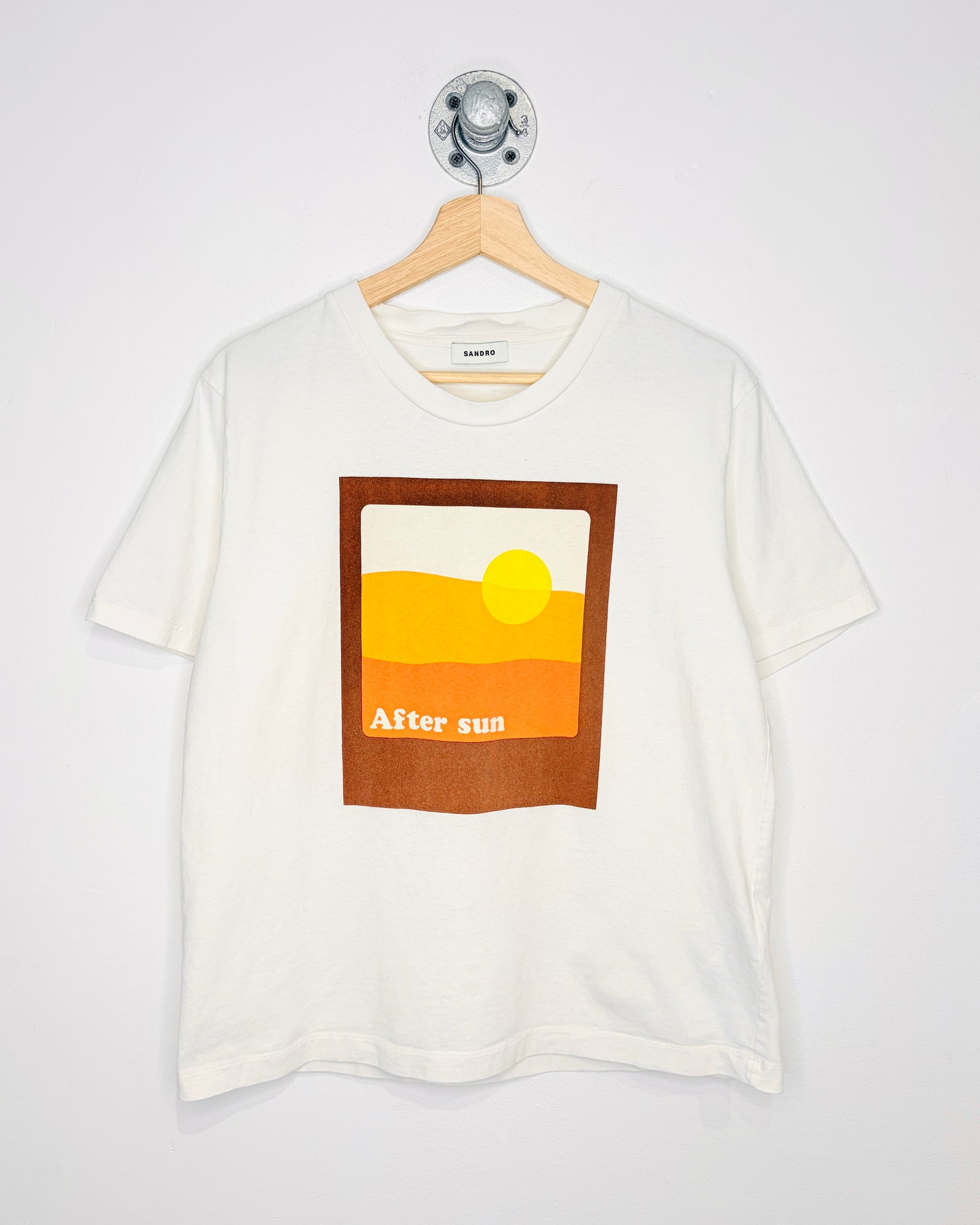 2000s “After Sun” White Tee Shirt