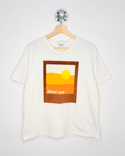 2000s “After Sun” White Tee Shirt