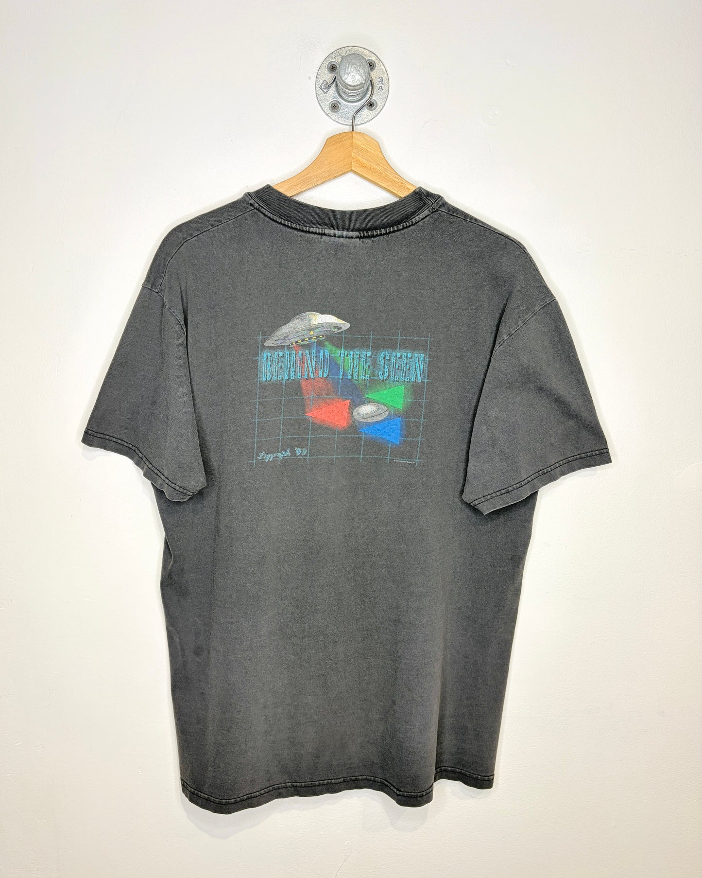 Vintage 1999 Digital Viewpoint “Behind The Seen” Faded Black Tee Shirt