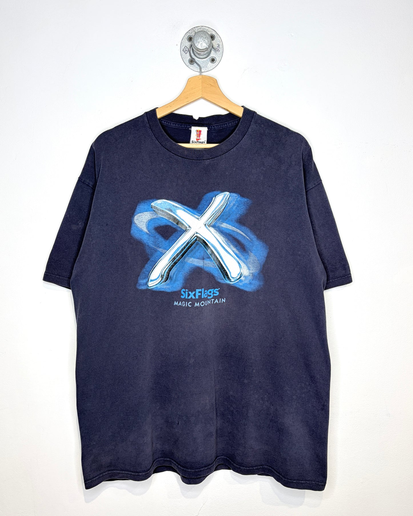 Vintage Six Flags Magic Mountain Faded Navy Blue Tee Shirt