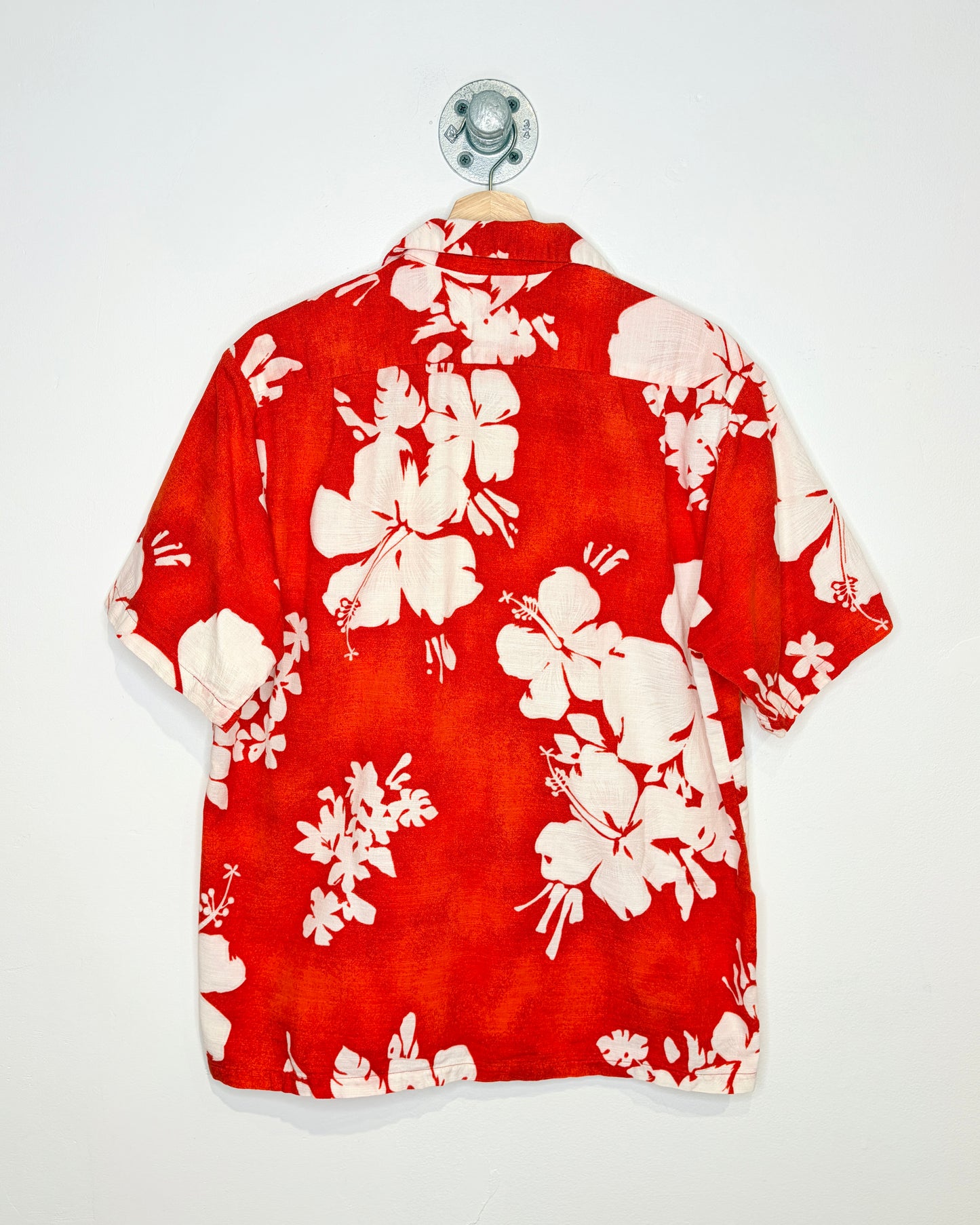Vintage 70s Hukilau Fashions Red Hawaiian Button Up Shirt