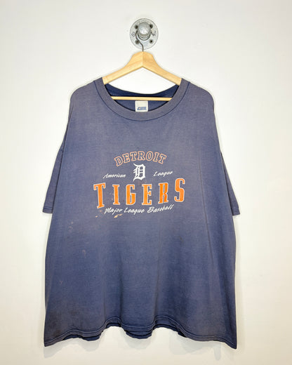 Vintage 90s/00s Detroit Tigers Sun Faded Navy Blue Tee Shirt