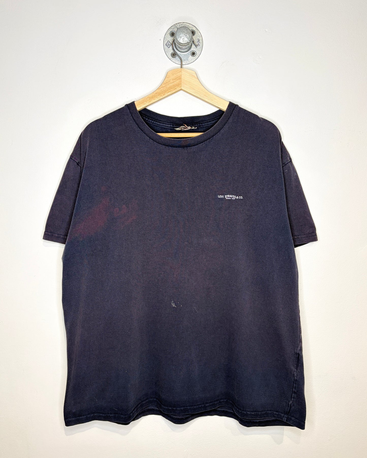 Vintage Levi Strauss Sun Faded Navy Tee Shirt