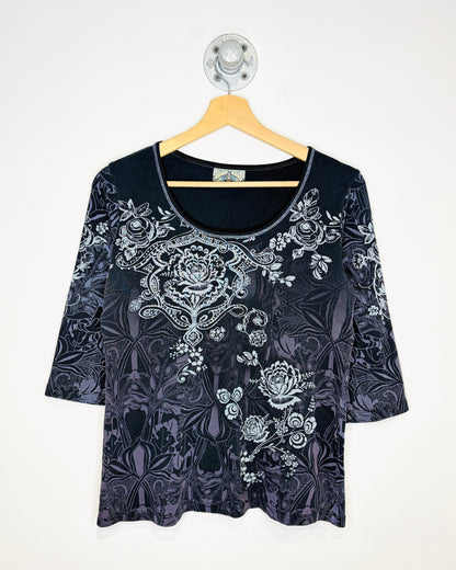 Vintage Y2K Women’s Vanilla Sugar Black 3/4 Sleeve Shirt