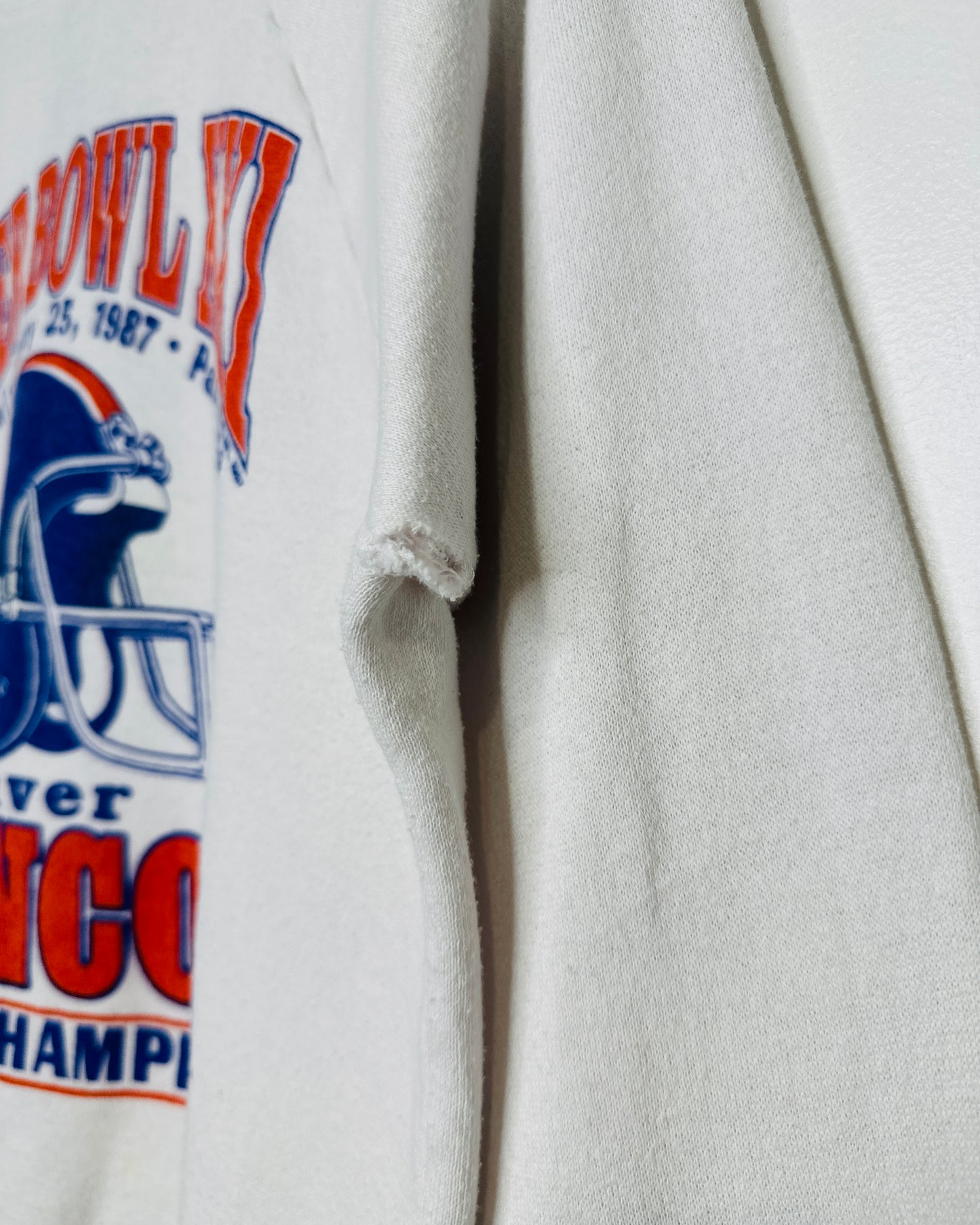 Vintage 1986 Denver Broncos AFC Champions White Crewneck Sweatshirt