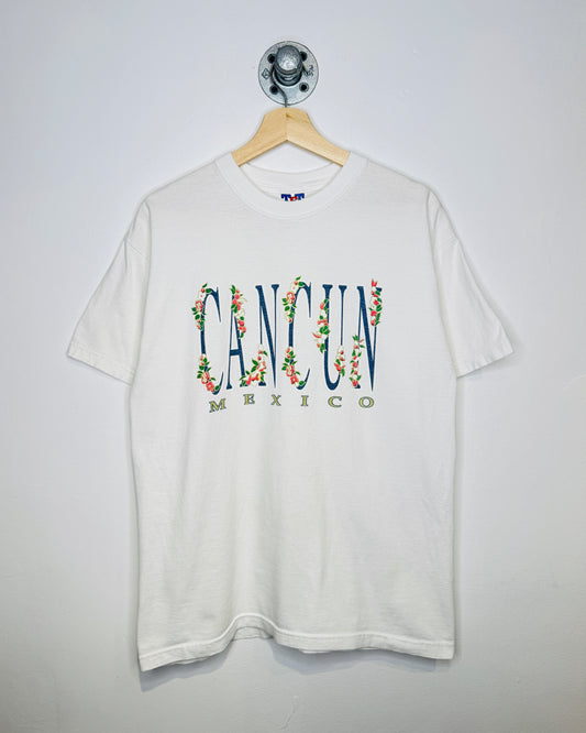2000s Cancun Mexico White Tee Shirt