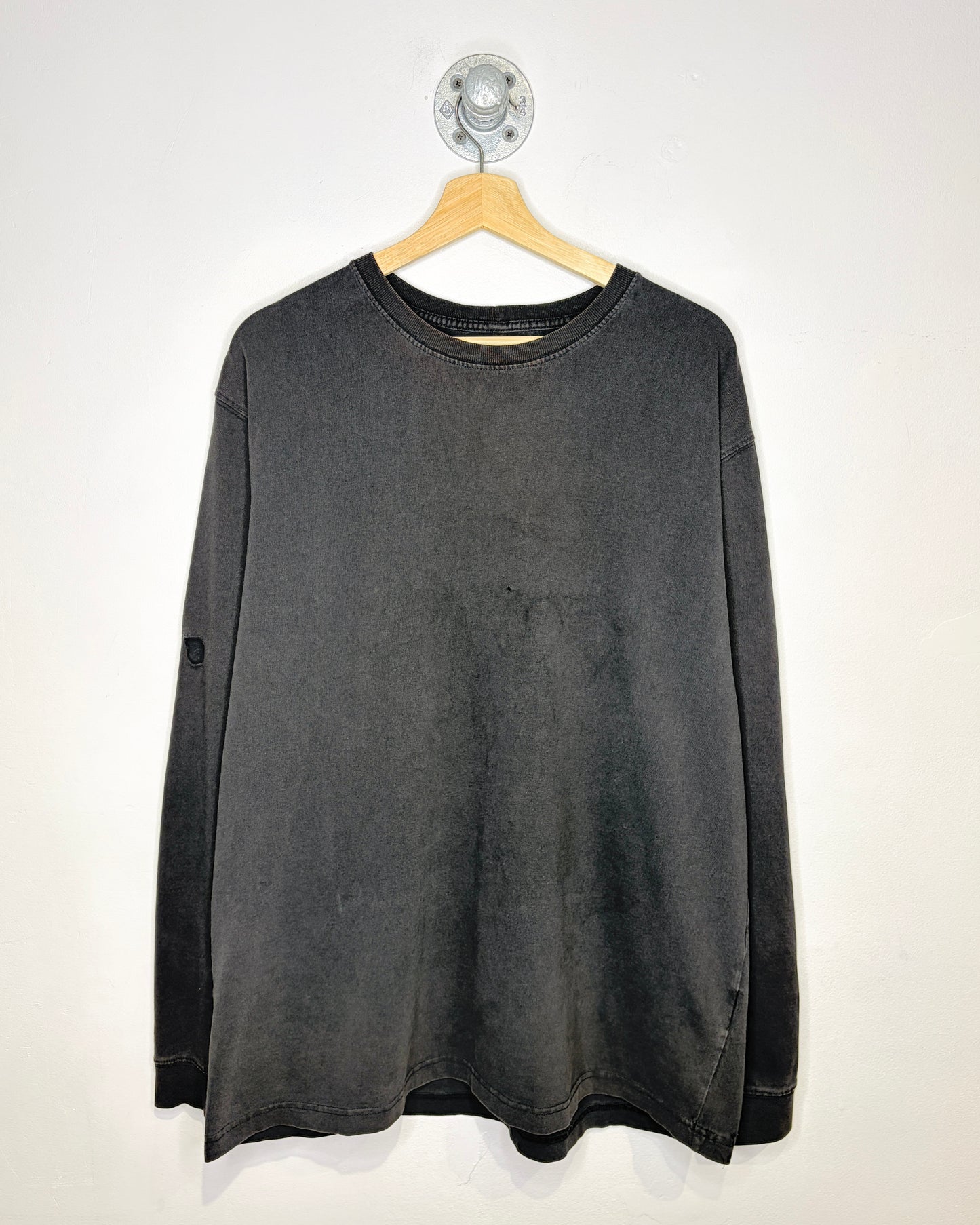 2000s Carhartt Original Fit Long Sleeve Faded Black Shirt