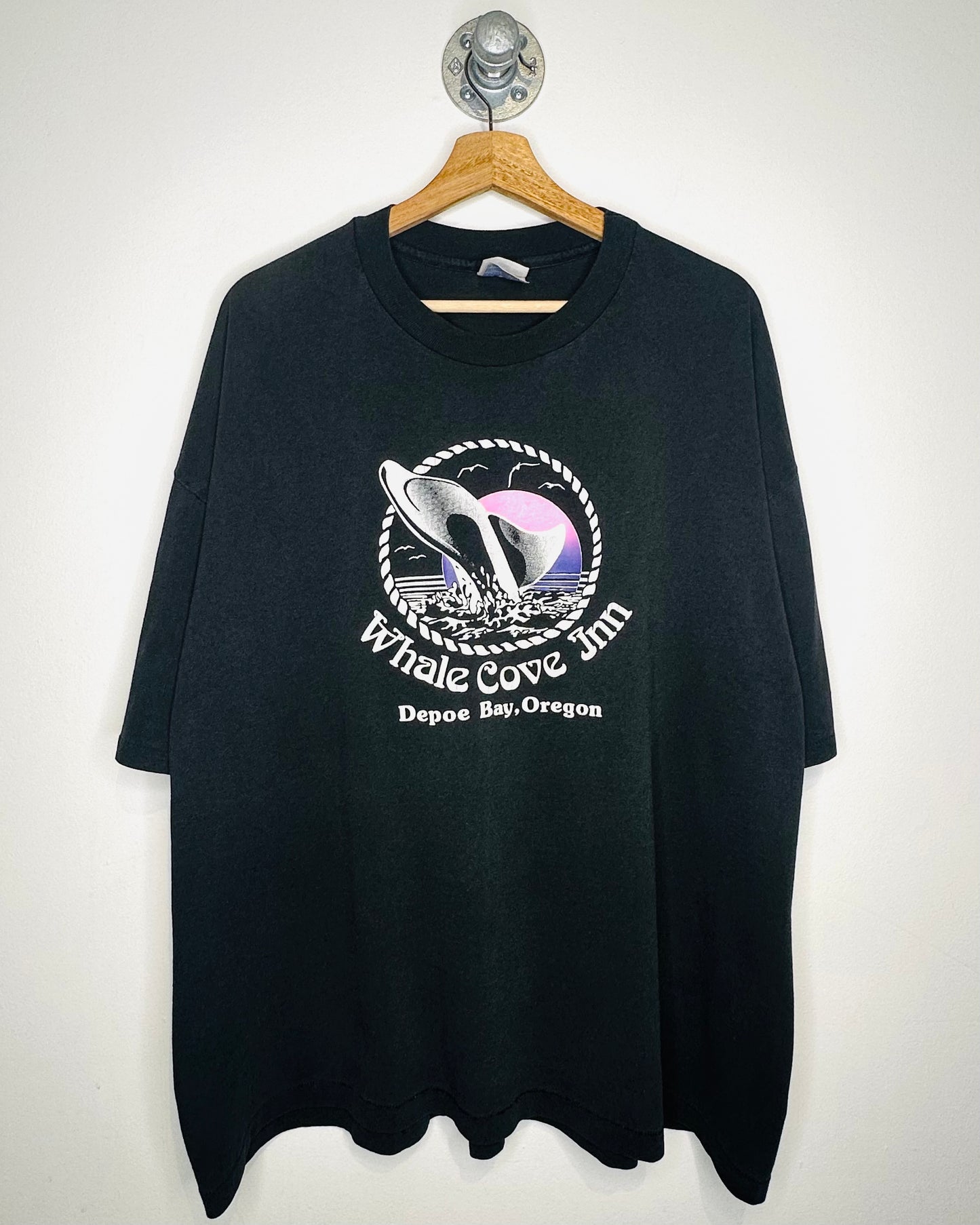 Vintage Whale Cove inn Black Tee Shirt
