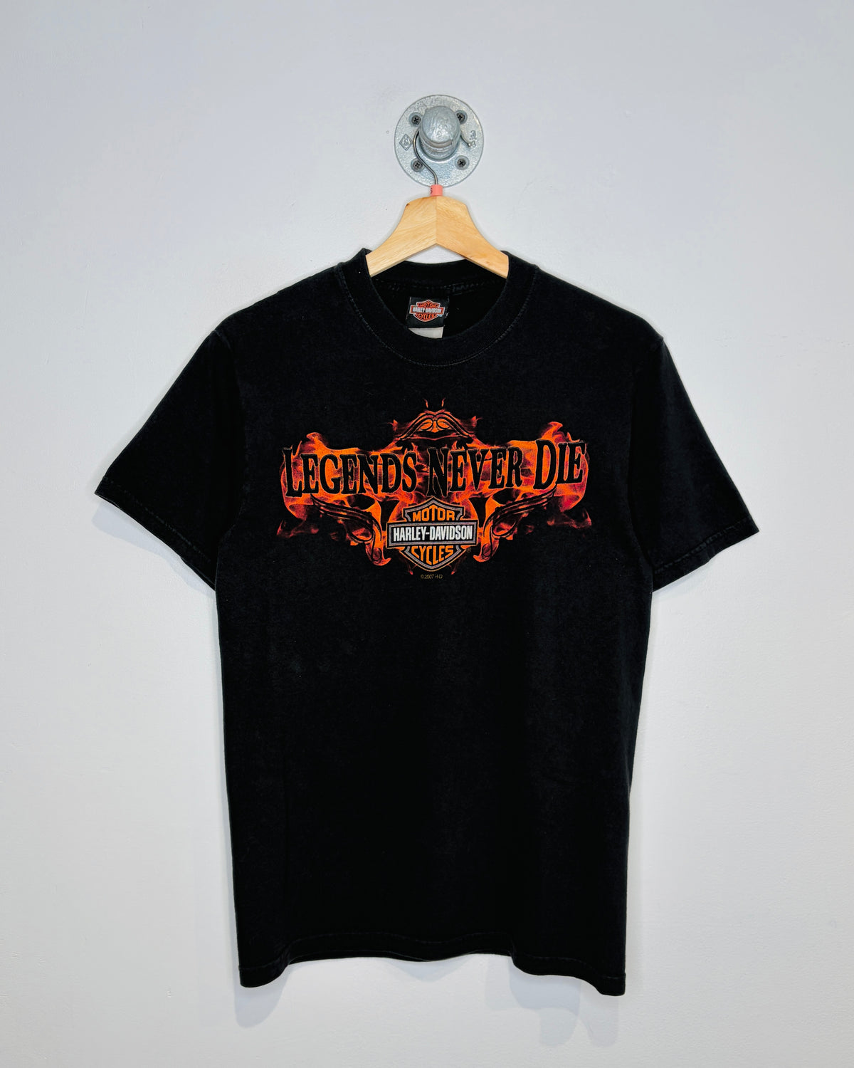 Vintage 2007 Harley-Davidson Legends Never Die Logo Black Tee Shirt